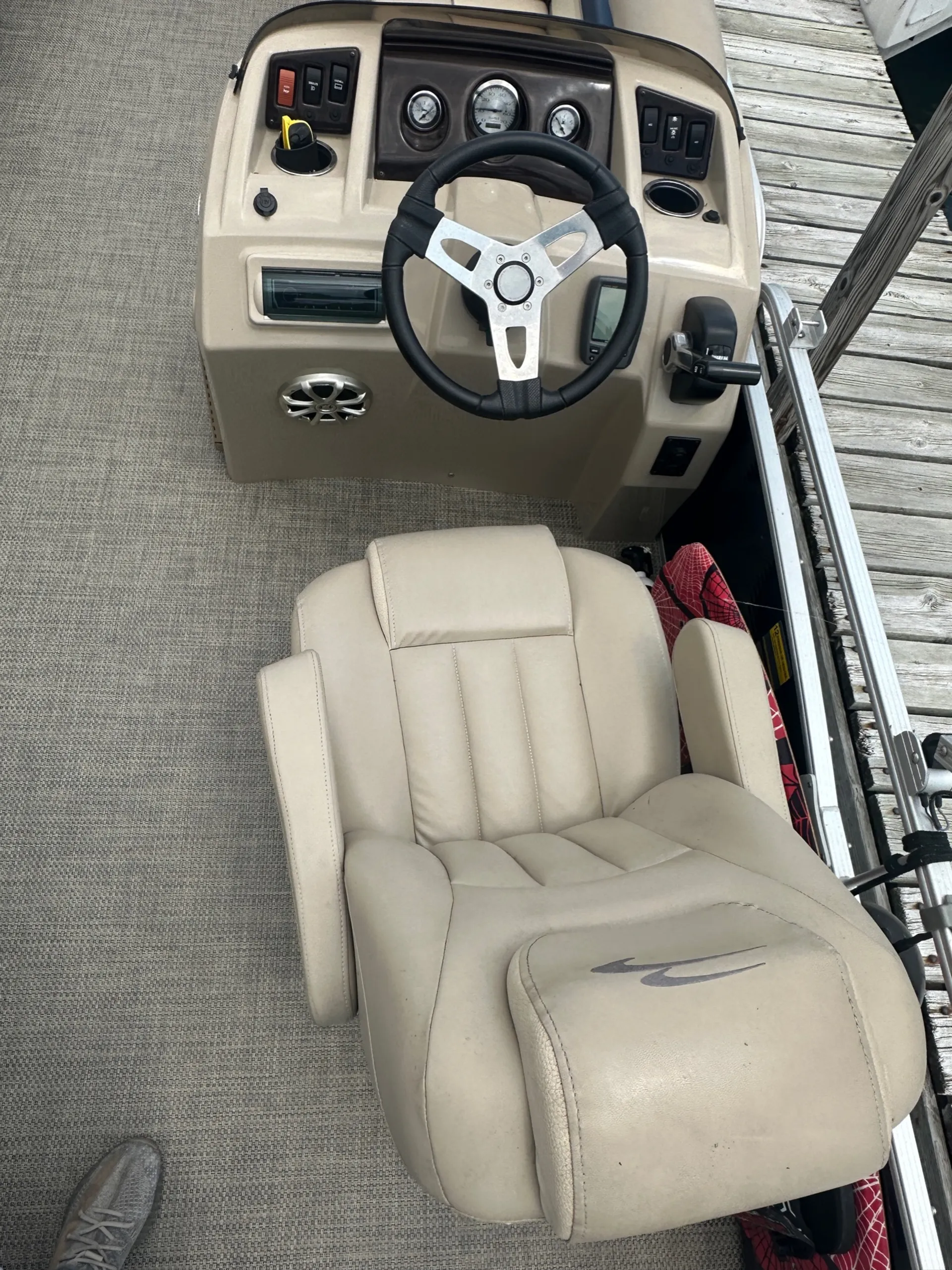 Bennington Marine 21SL in St. Clair Shores, MI — photo 9