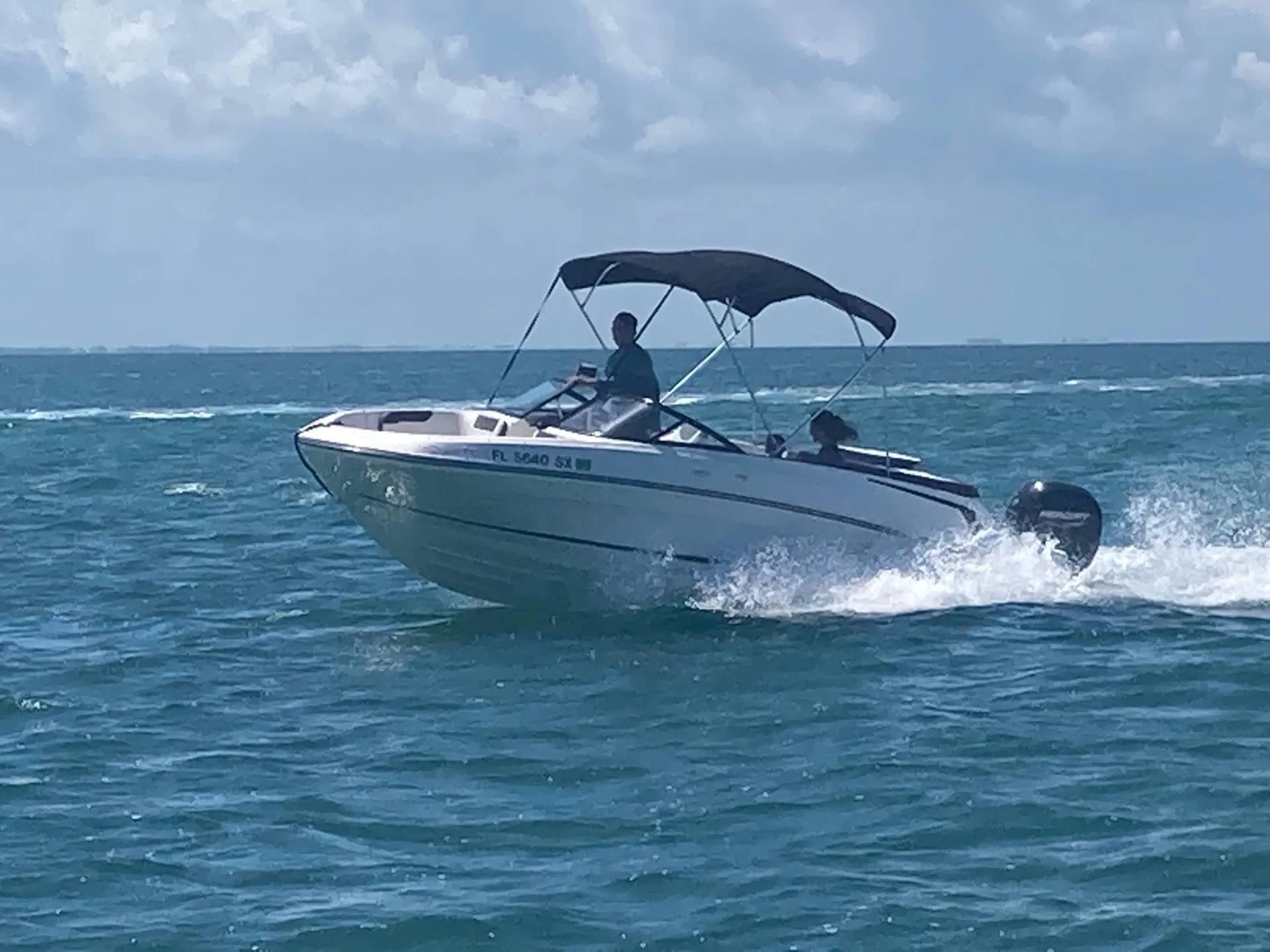 BAYLINER VR5 BOWRIDER in Homestead, FL — photo 2