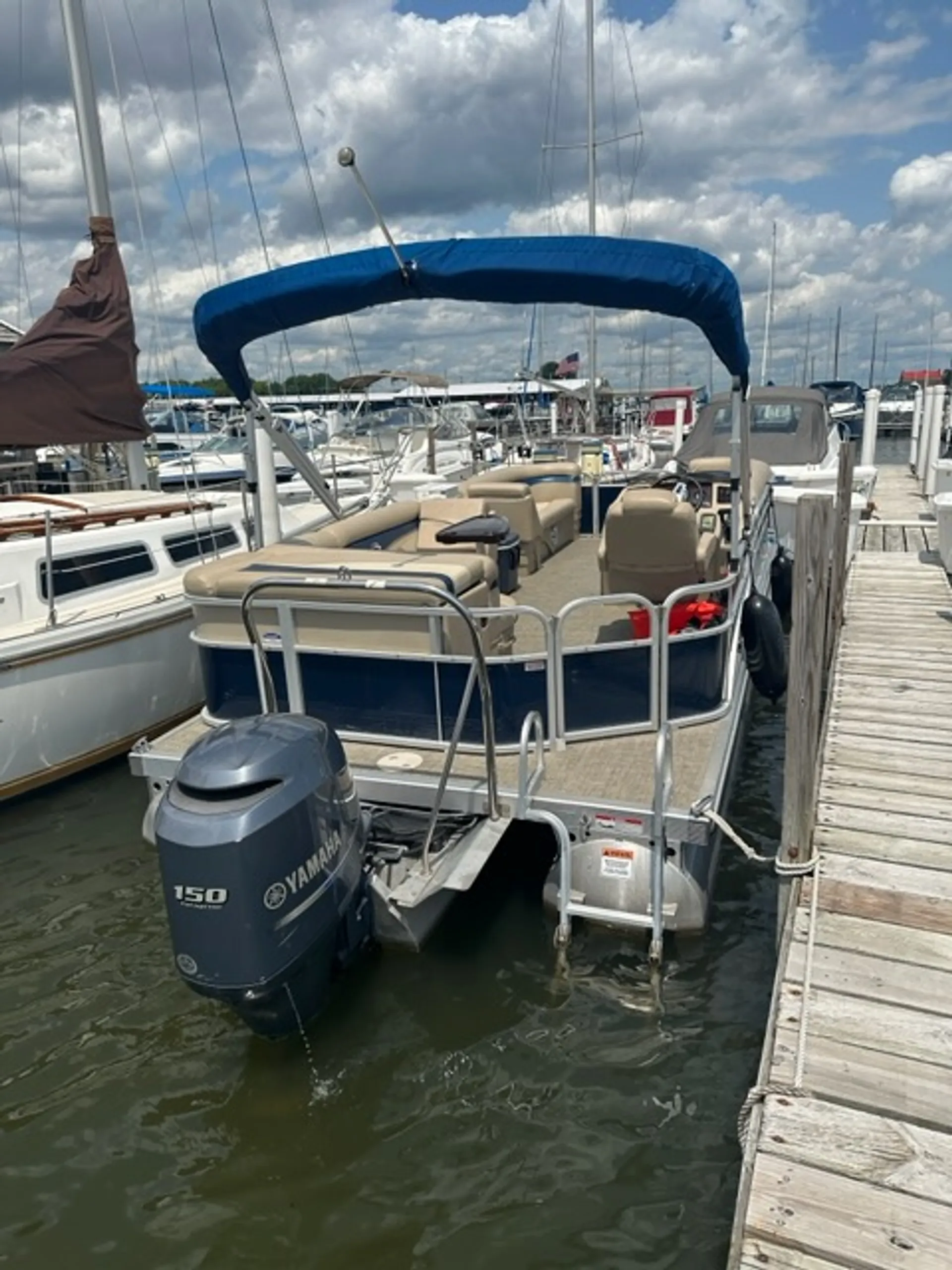 Bennington Marine 21SL in St. Clair Shores, MI — photo 5