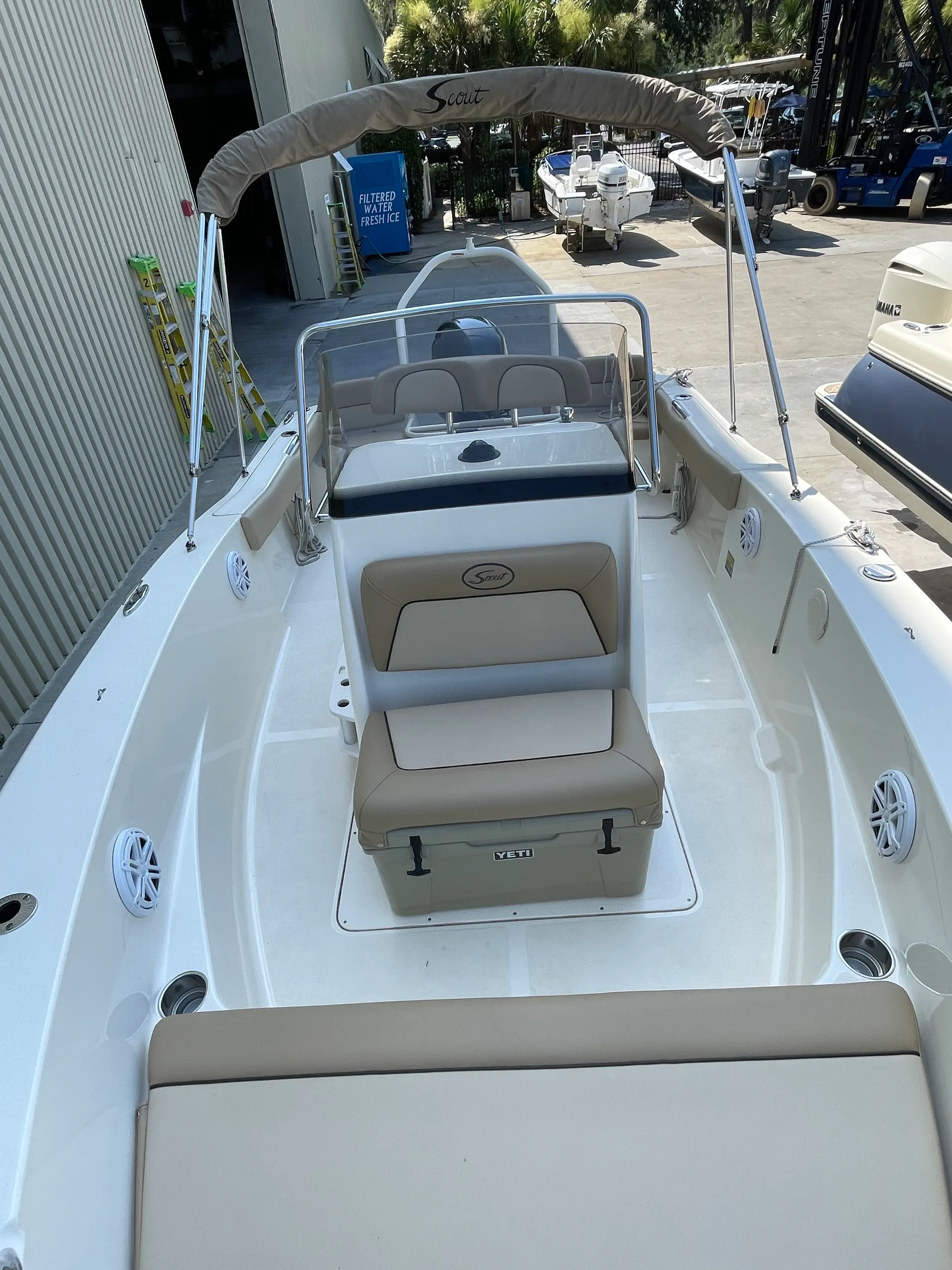 SCOUT BOATS 195 SPORTFISH W/F115XA in North Charleston, SC — photo 9