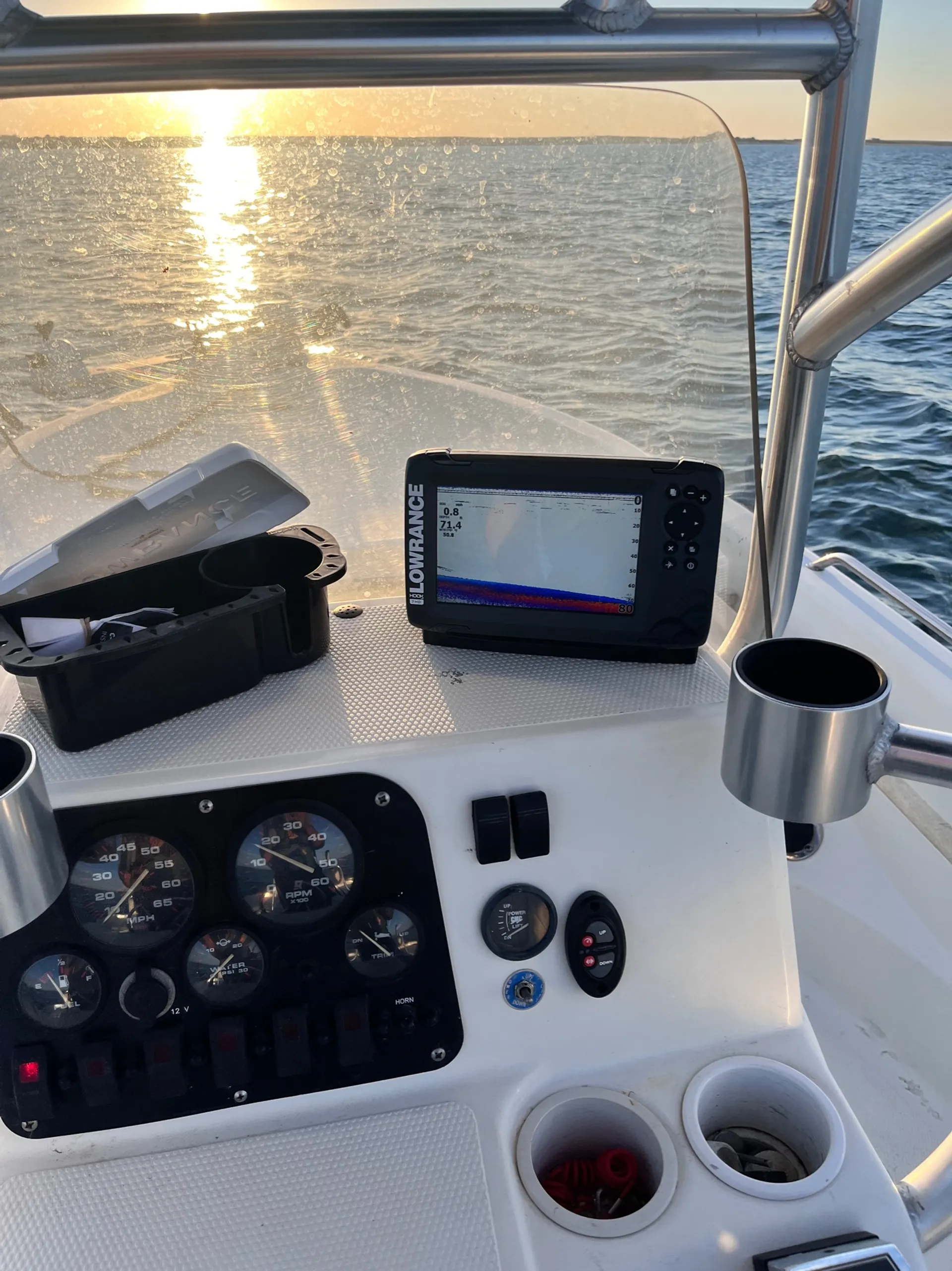 MAKO MARINE 1901 TUNNEL W/115ELPT OPTI W/TRLR in Huntsville, TX — photo 2