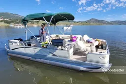 Comfortable Family, Fishing, and Fun Boat