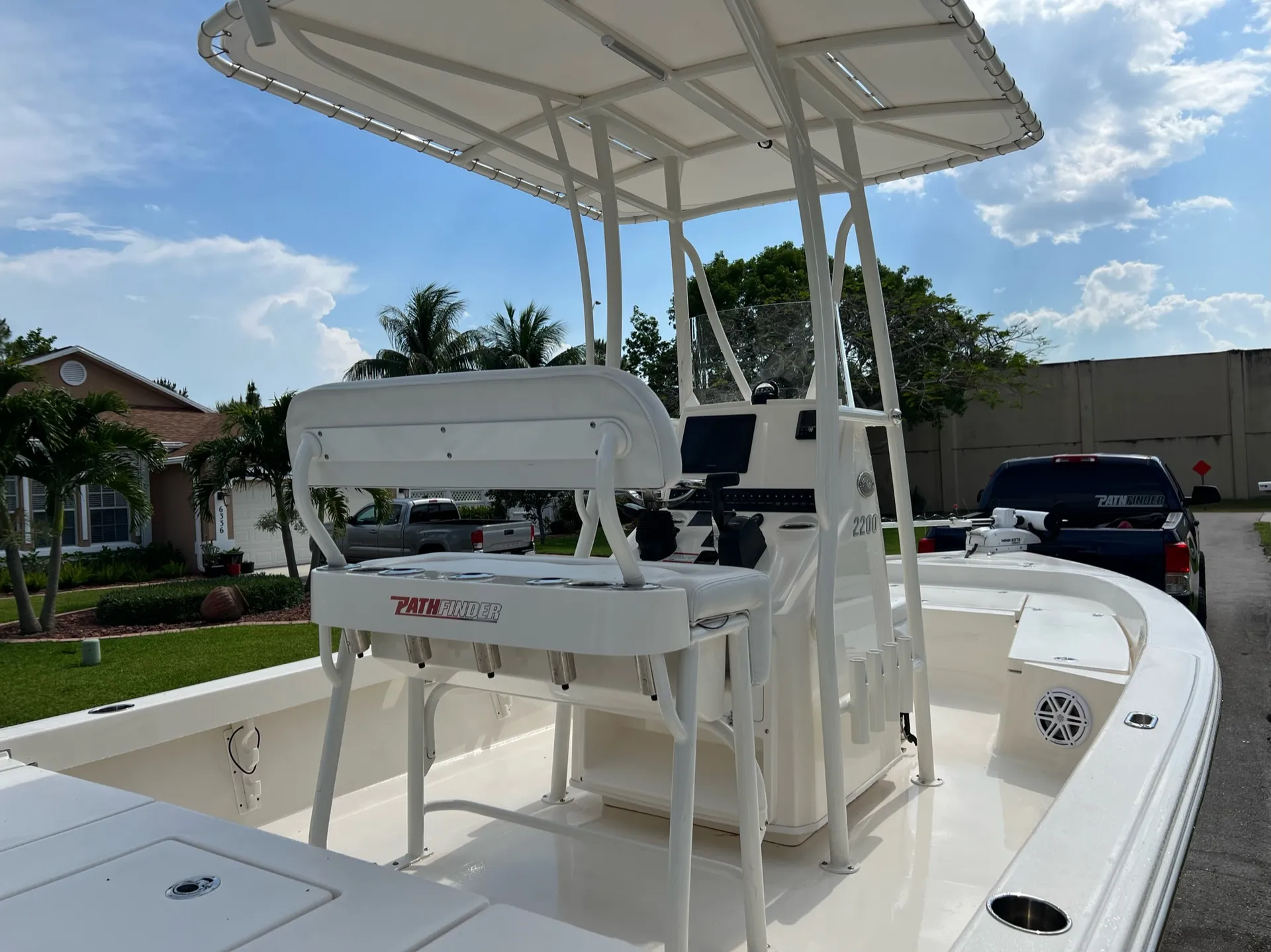PATHFINDER BOATS 2200 TRS W/F200XA YAMAHA in Jupiter, FL — photo 5