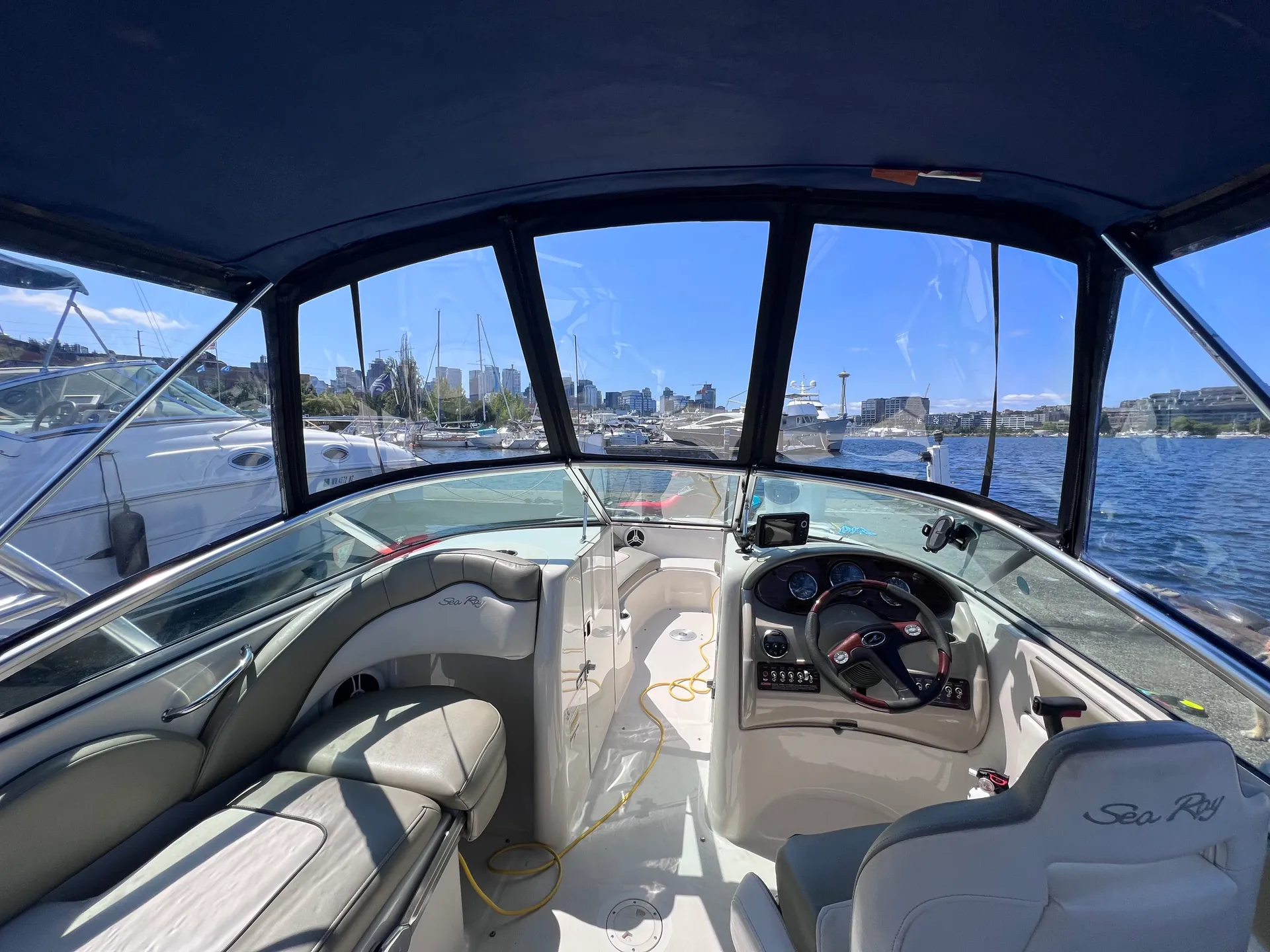 21’🚤BiminiTop/Enclosure😎☔️✅Toilet💩✅⚓️✅⛽️'dMyTimeNotYours⏱️