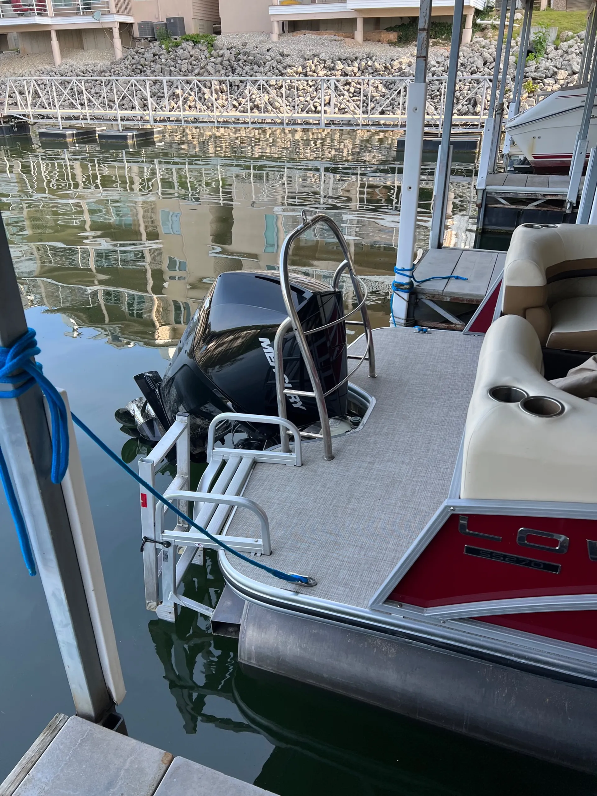 LOWE PONTOONS SS 270 EXT WALK THRU in Lake Ozark, MO — photo 5