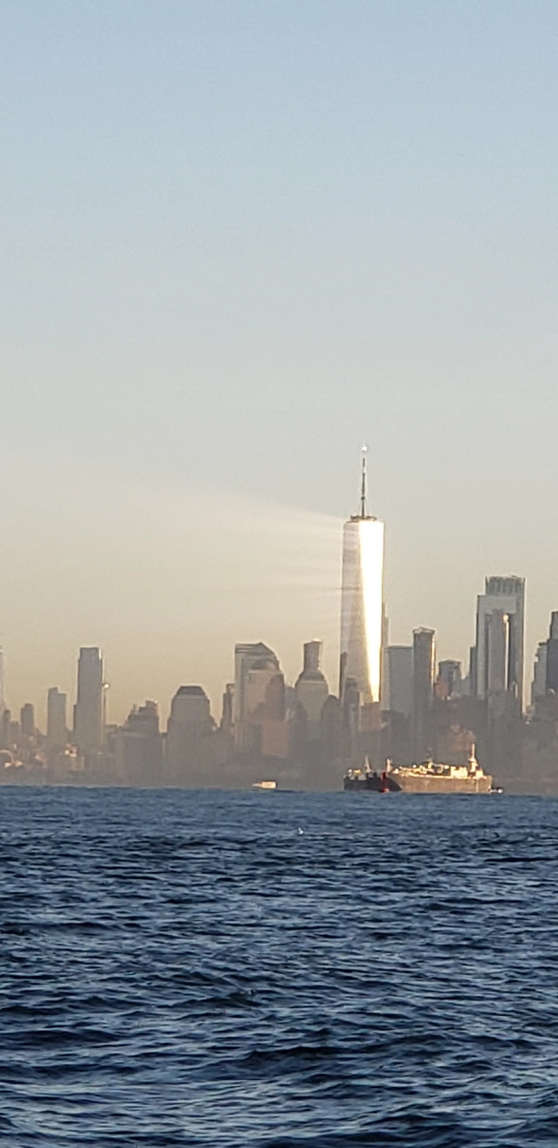 N.Y. Tours and Harbor cruises. Fishing excursions / Statue of Liberty