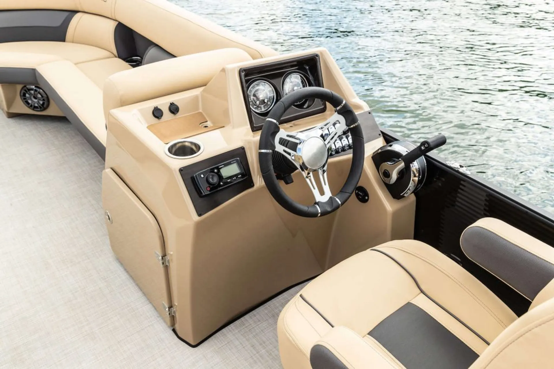 Harris Boats 250 CX in Sister Bay, WI — photo 3