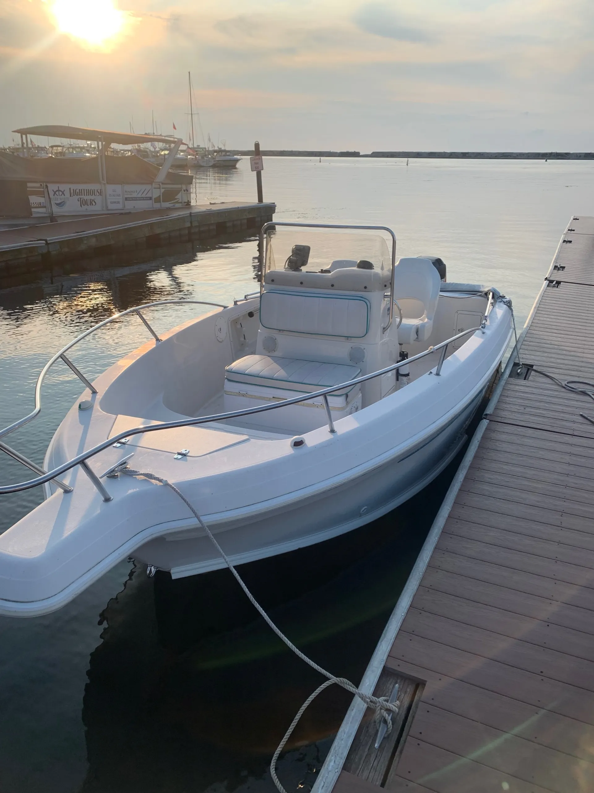 Pro-Line Sportsman 190 Center Console Boat Garmin & Bluetooth Stereo!