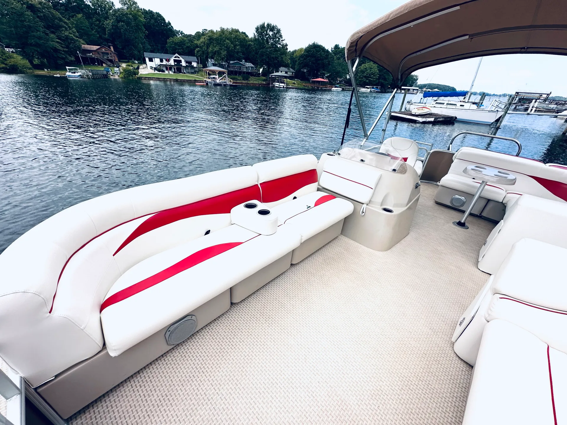 Godfrey Marine Sweetwater 220 in Mooresville, NC — photo 3