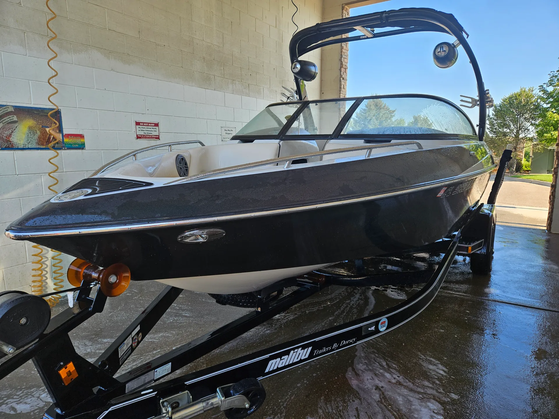 Malibu Boats Wakesetter 23 LSV in Windsor, CO — photo 2