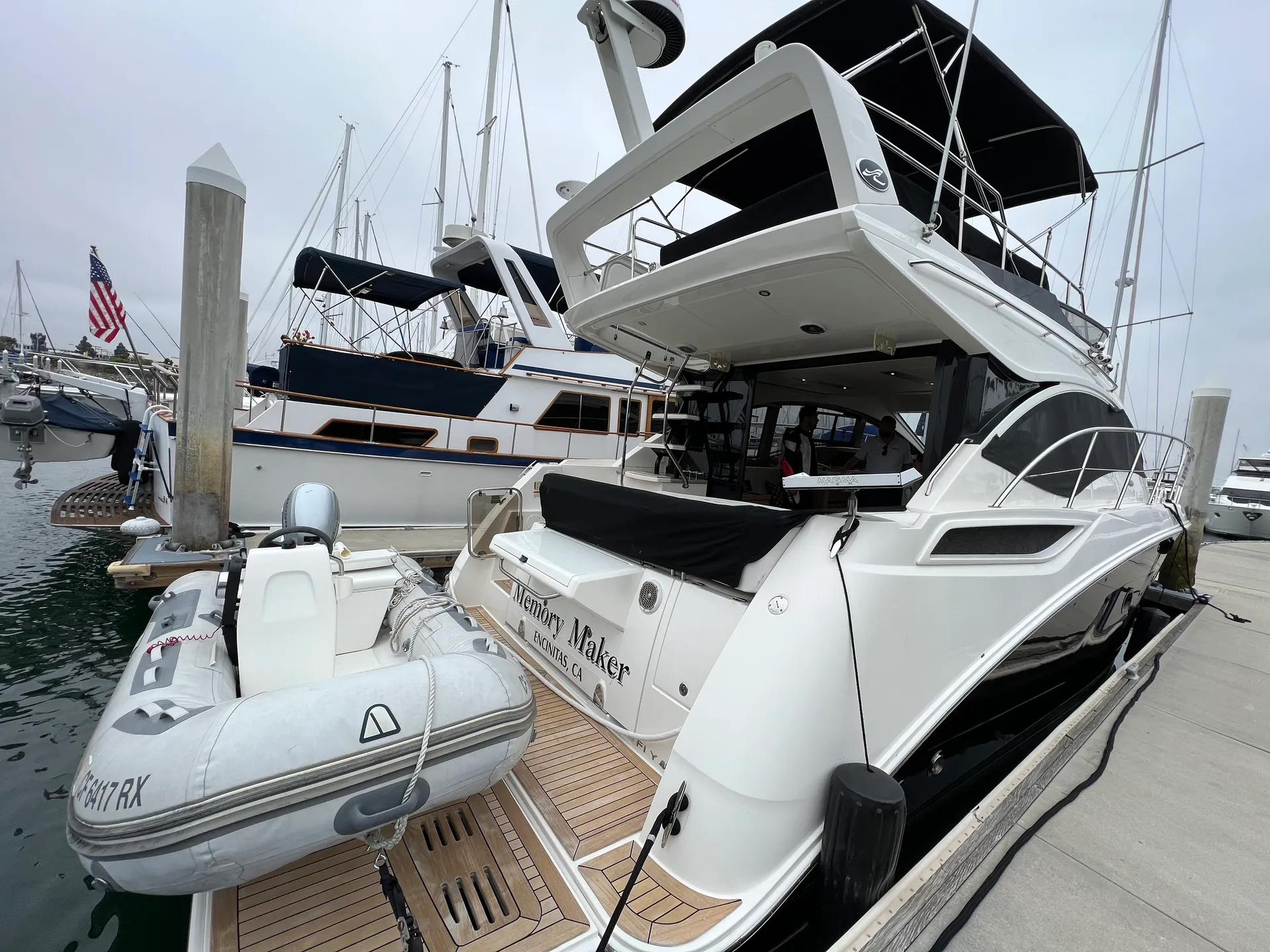 43 FT Luxury sea Ray motor yacht