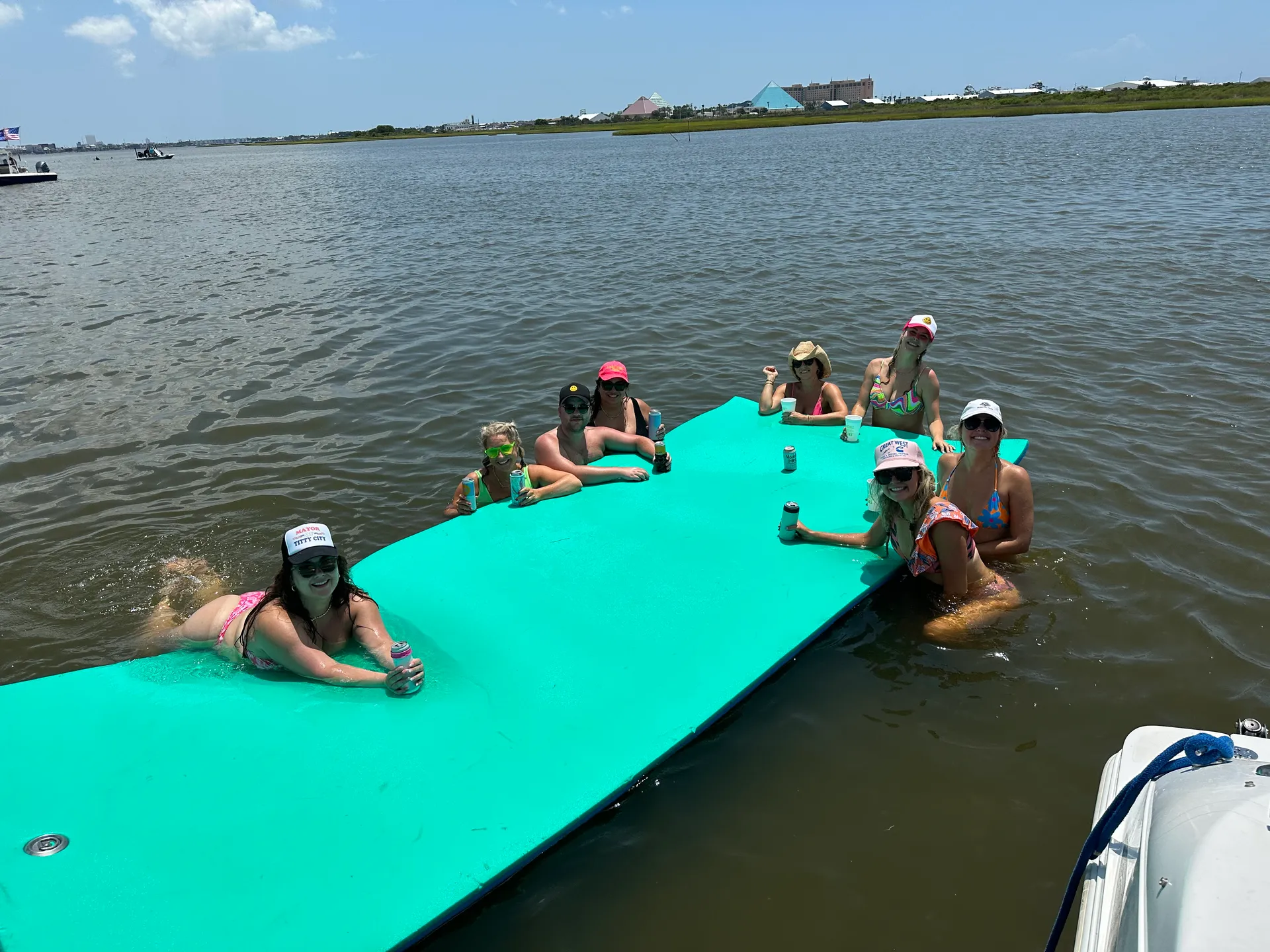 New 20ft Hurricane Deck Boat 