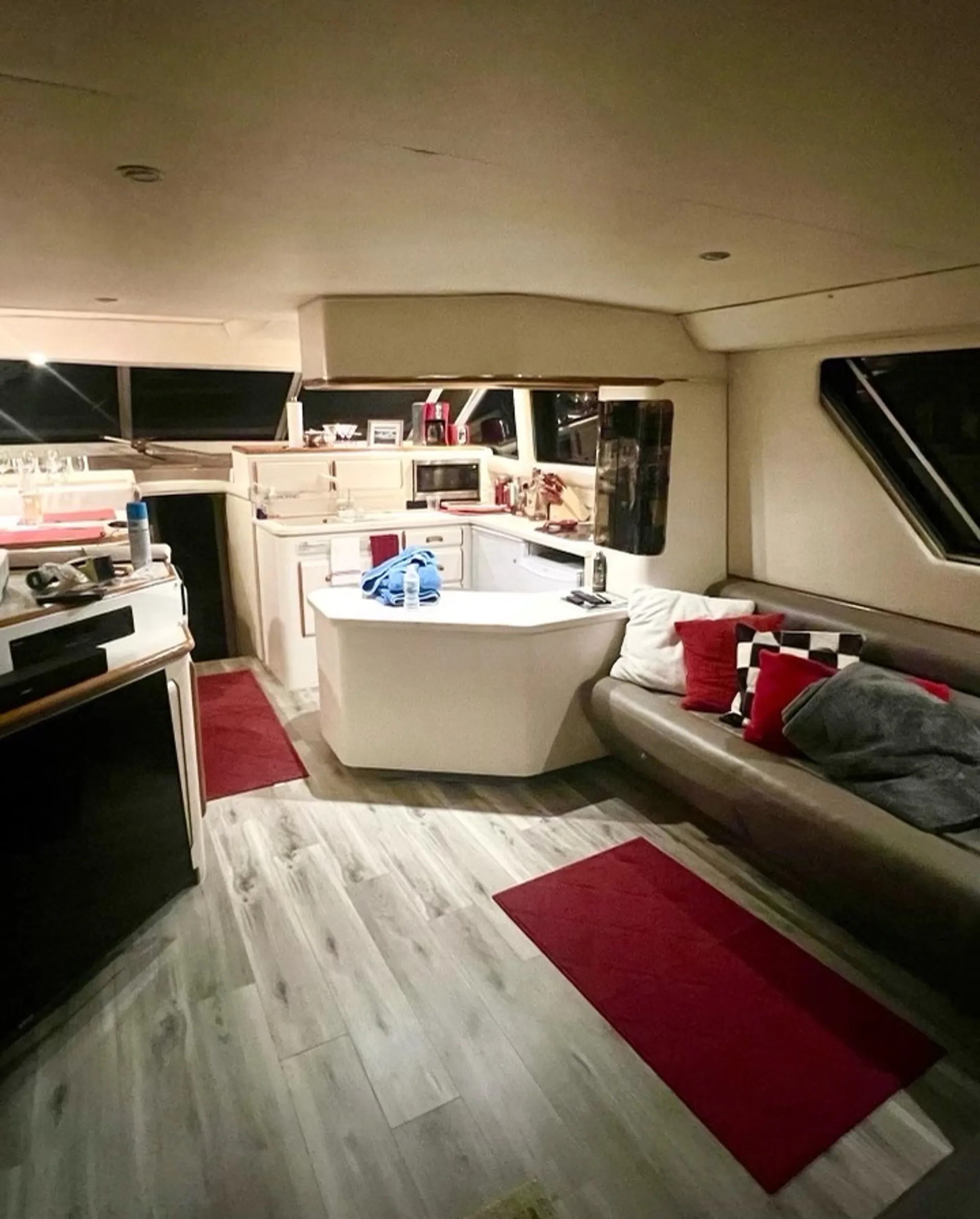 55’ Sea Ray - CHARTER TODAY!