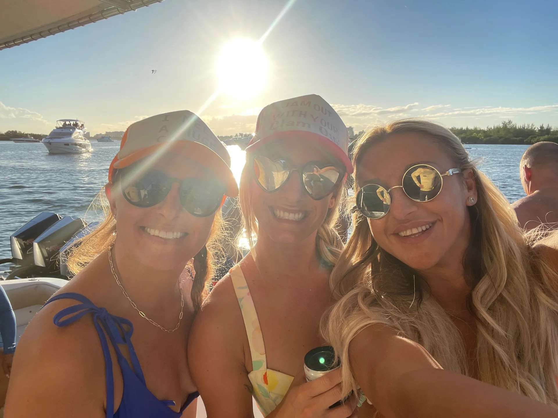 55’ Sea Ray - CHARTER TODAY!