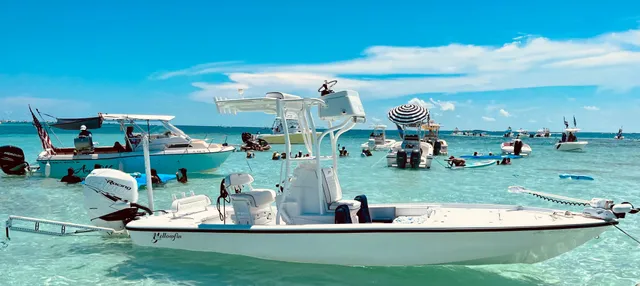 Rent a YELLOWFIN YACHTS center console in Key Largo, FL near me