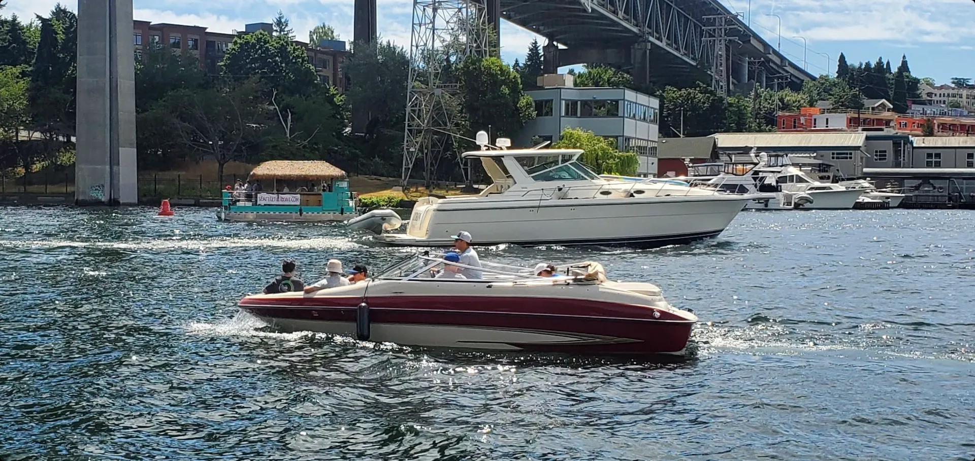 Fast and Fun 20' Glastron Bowrider on Lake Union/Lake Washington