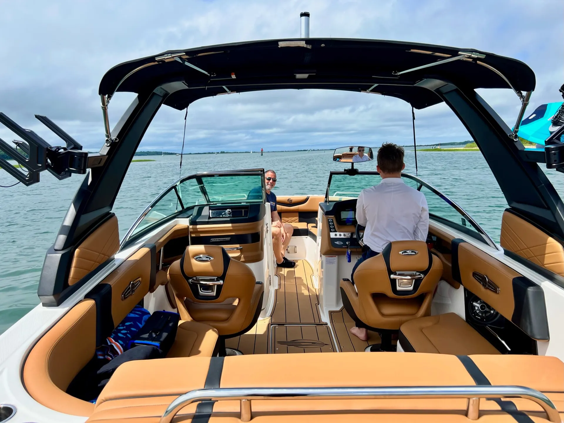 CHAPARRAL BOATS 26 SURF in Greenport, NY — photo 2