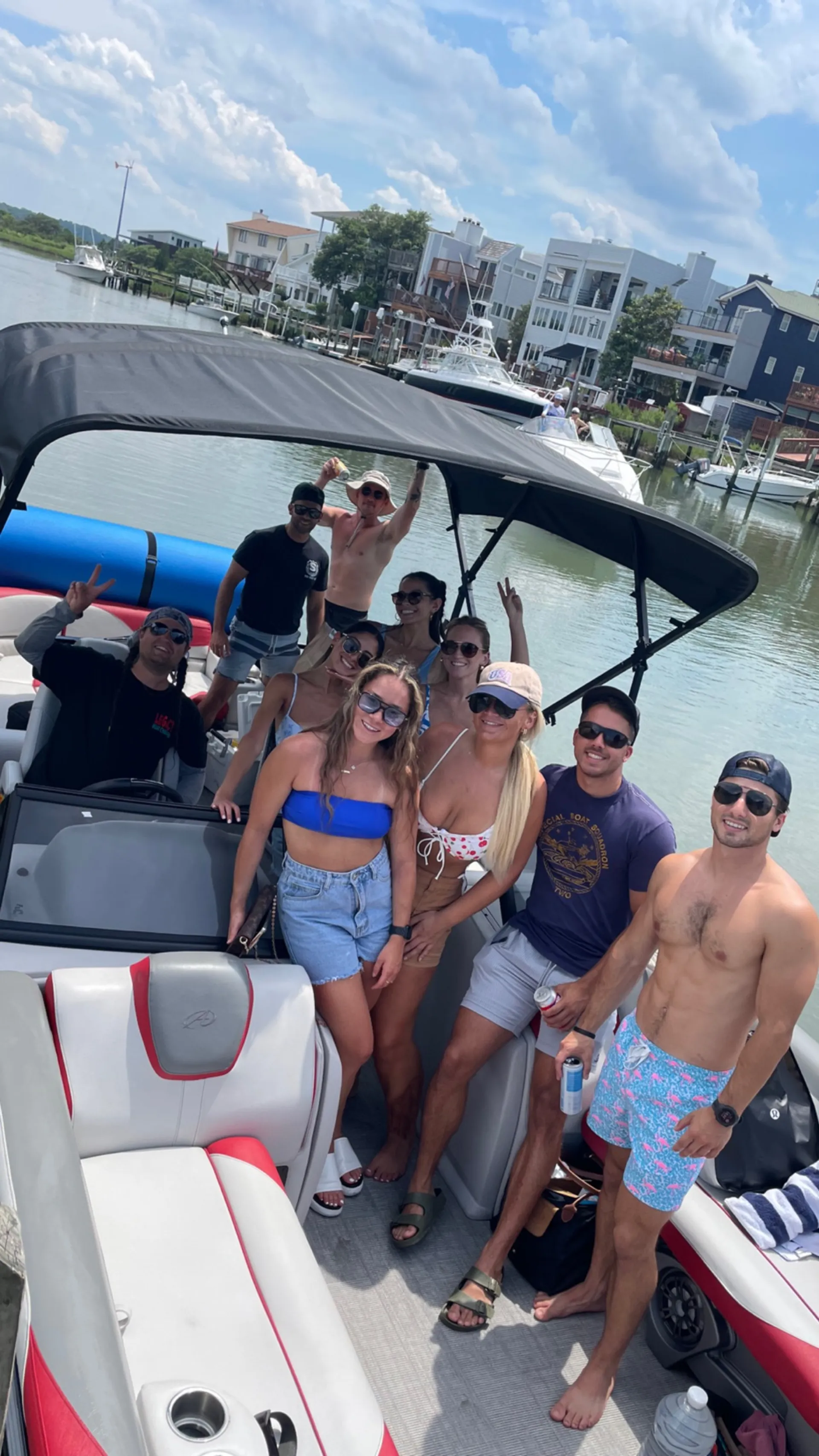 Cruise in Style: Luxury Tritoon Adventures