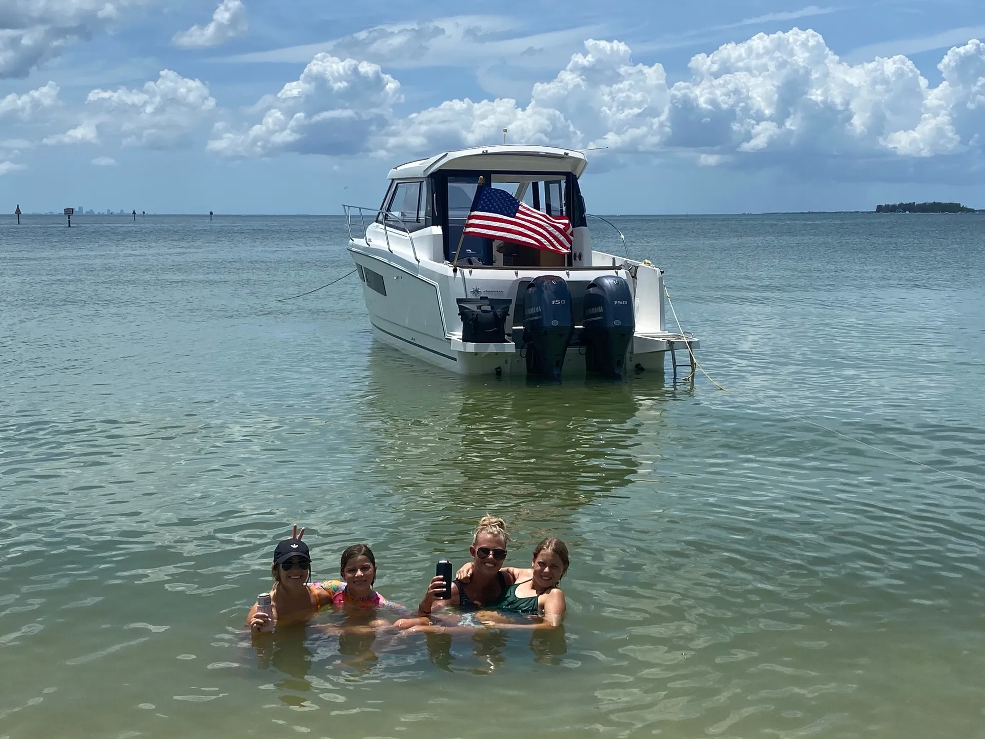 Jeanneau Merry Fisher 855 in Marco Island, FL — photo 2