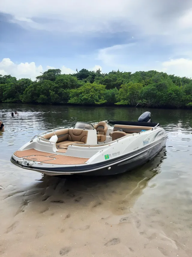 Rent a Starcraft Marine bow rider in Loxahatchee Groves, FL near me