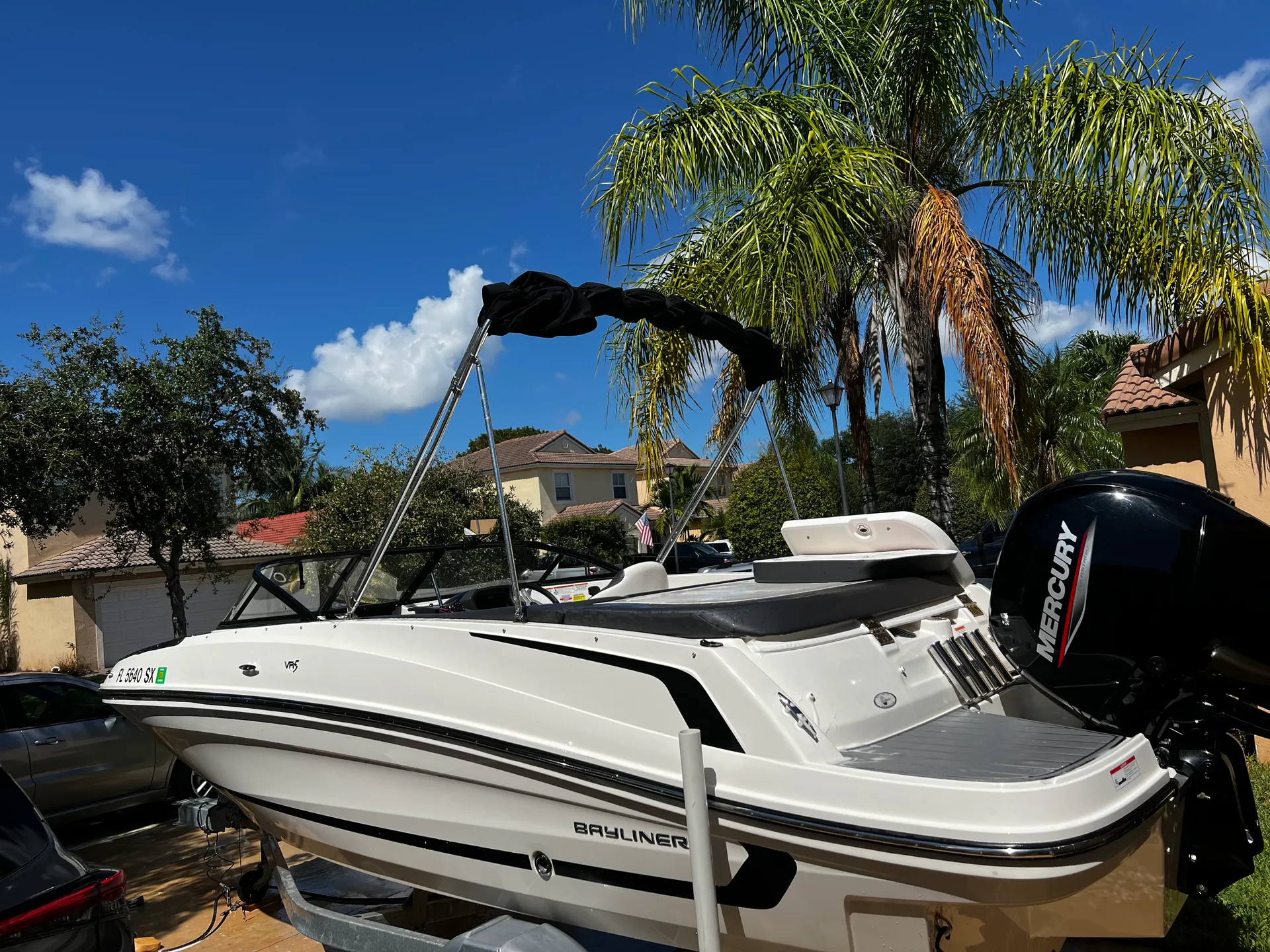 BAYLINER VR5 BOWRIDER in Homestead, FL — photo 3