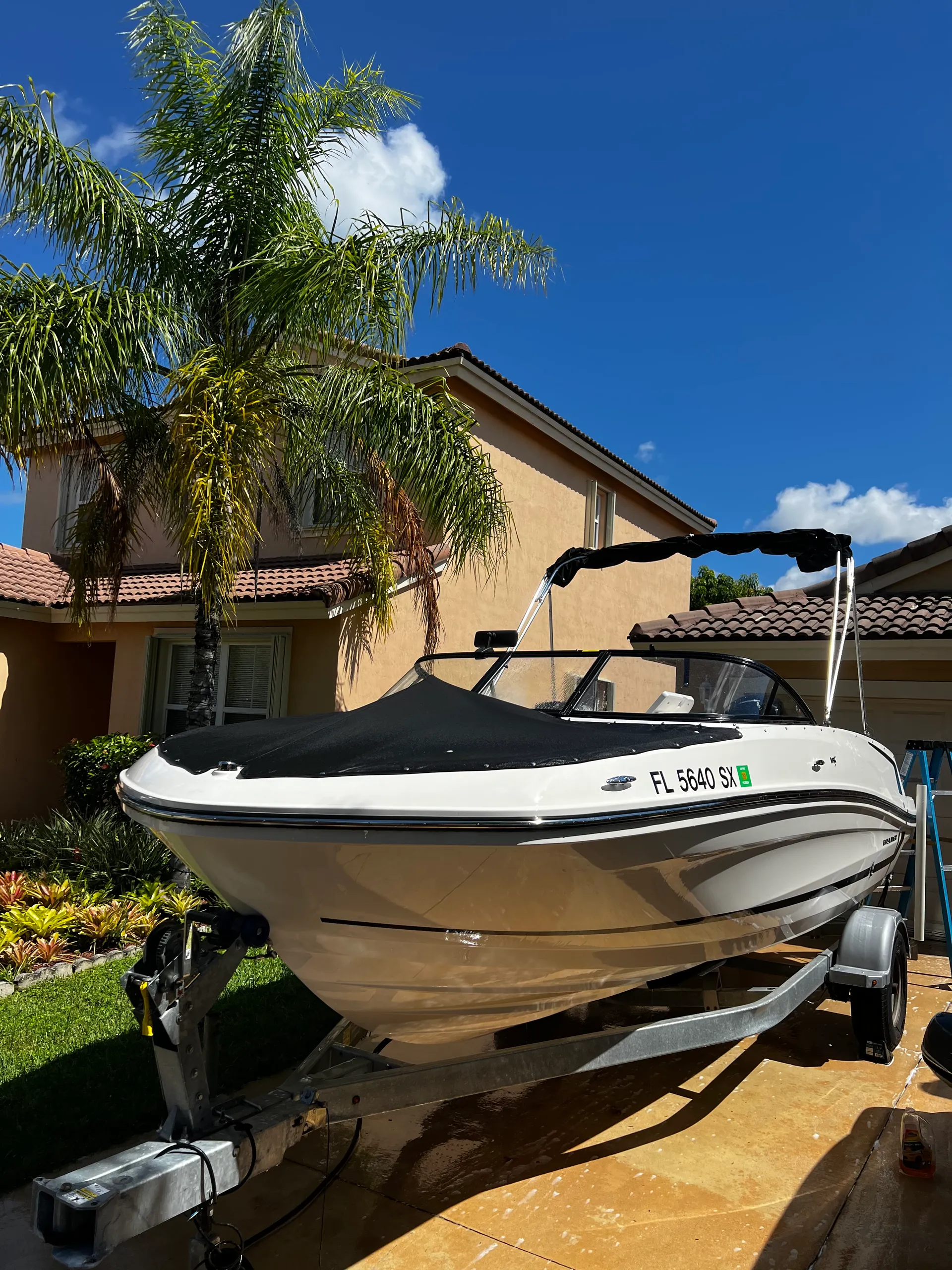 BAYLINER VR5 BOWRIDER in Homestead, FL — photo 4
