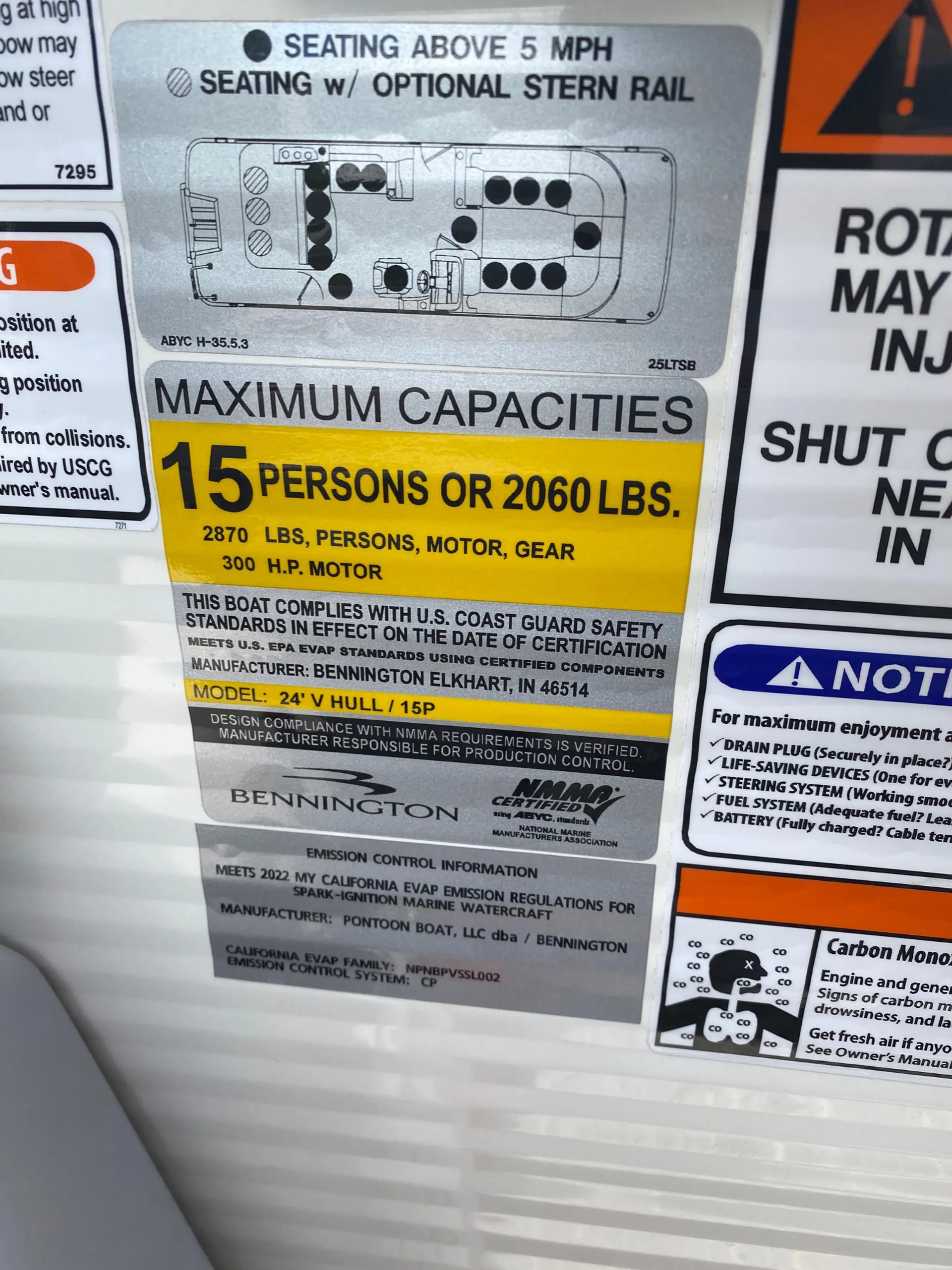 2022 Bennington BowRider Tritoon 250HP Yamaha *WE DELIVER TO YOUR LAKE