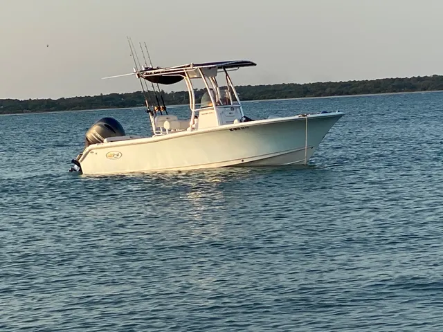 Rent a Sea Hunt Boats center console in Morehead City, NC near me