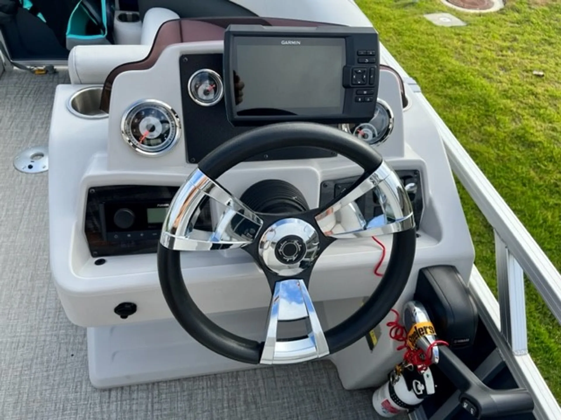 2022 18ft Avalon Pontoon (No tubing)