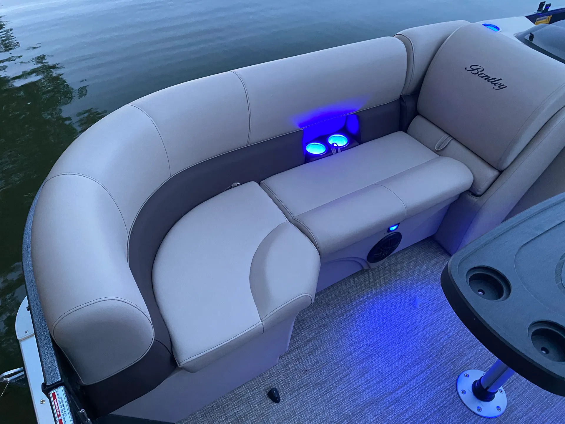 ENCORE BENTLEY BENTLEY ENCORE 220 SWINGBACK in Maple Lake, MN — photo 7