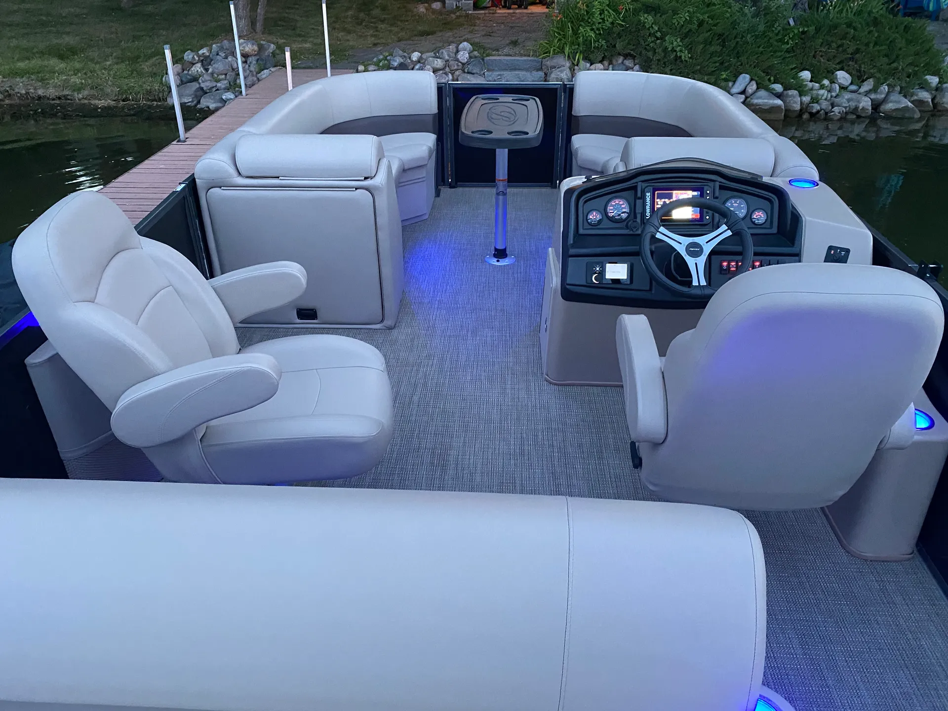 ENCORE BENTLEY BENTLEY ENCORE 220 SWINGBACK in Maple Lake, MN — photo 8