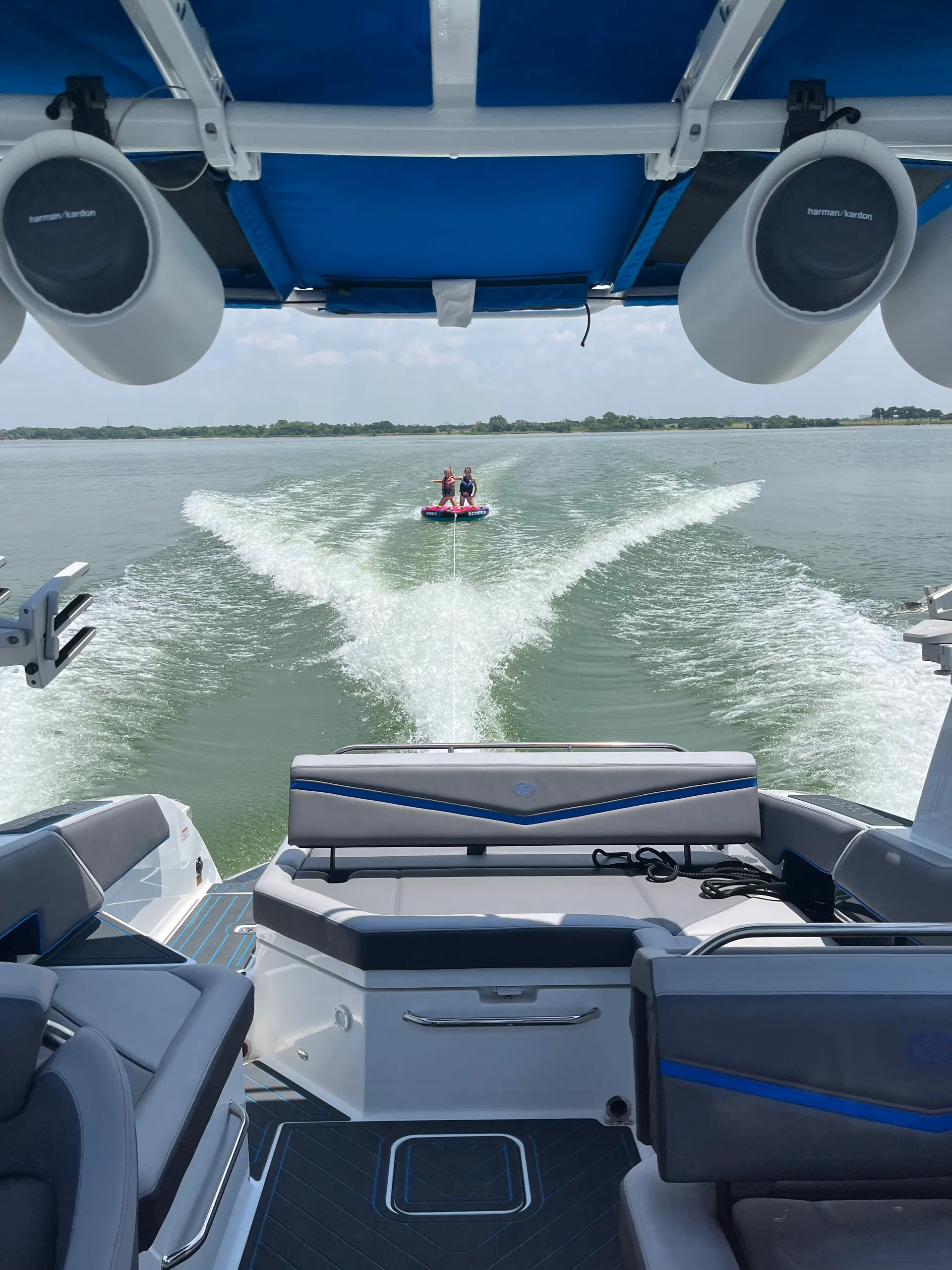 26’ 2023 Cobalt R6 Surf Boat ALL THRILL