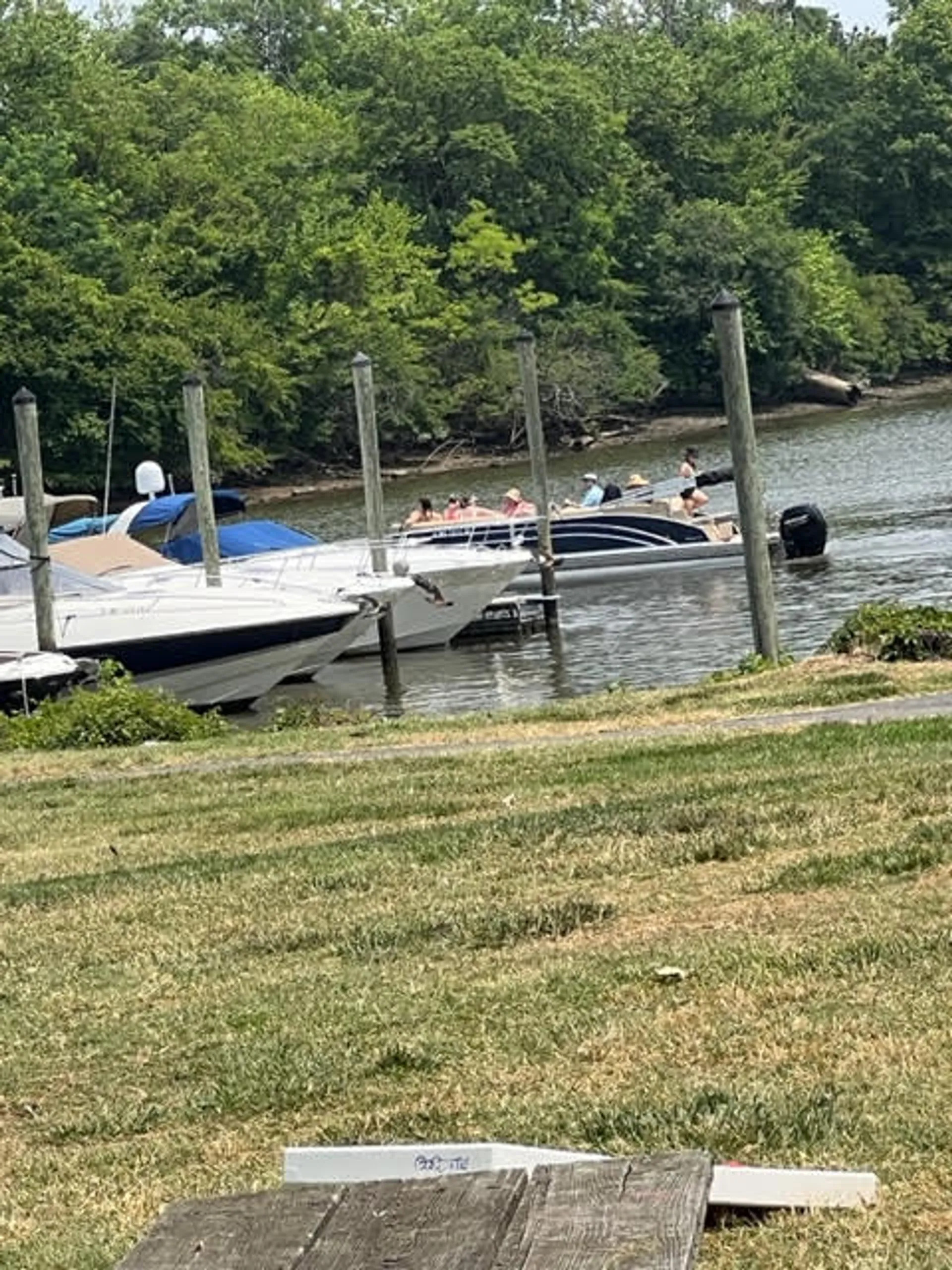 The Play Station - Washington DC 23 Foot Pontoon (lights, cooler, etc)