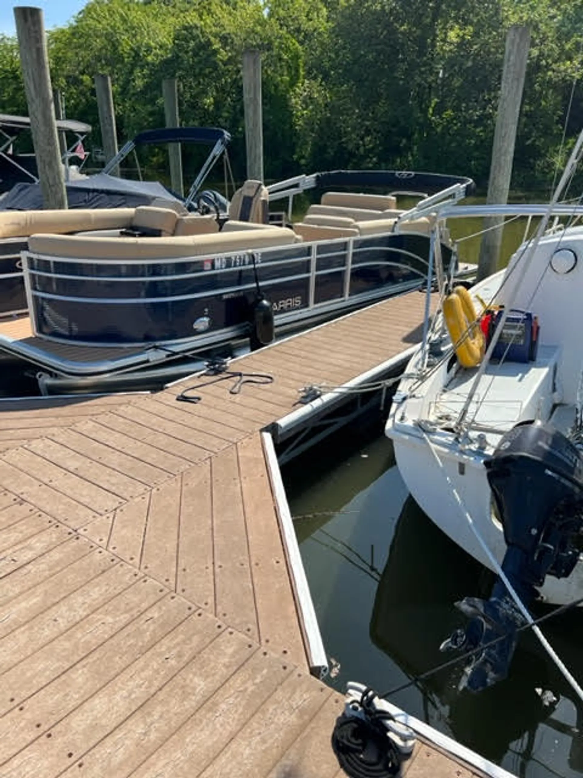The Play Station - Washington DC 23 Foot Pontoon (lights, cooler, etc)