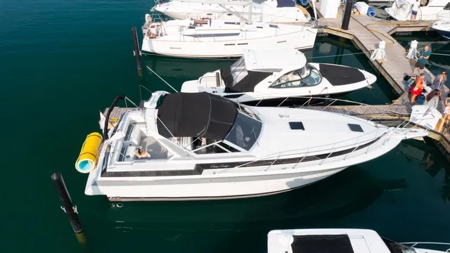 Rent a Chris Craft motor yacht in Chicago, IL near me