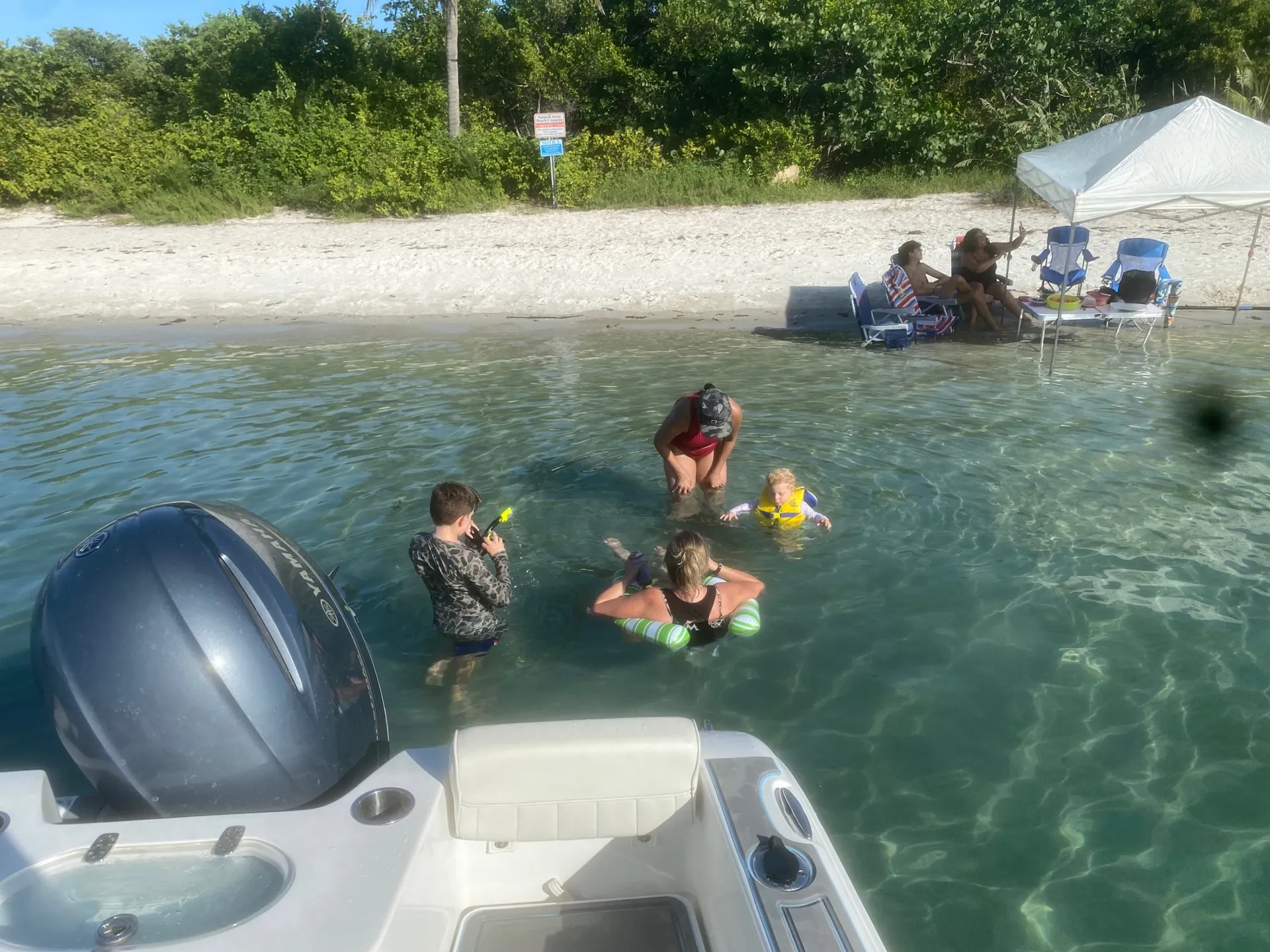 Amazing 2020 Sea Hunt 225,perfect for family fun, fishing or sandbar. 