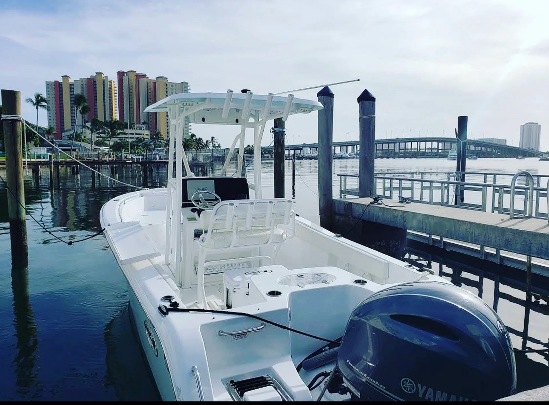 Amazing 2020 Sea Hunt 225,perfect for family fun, fishing or sandbar. 