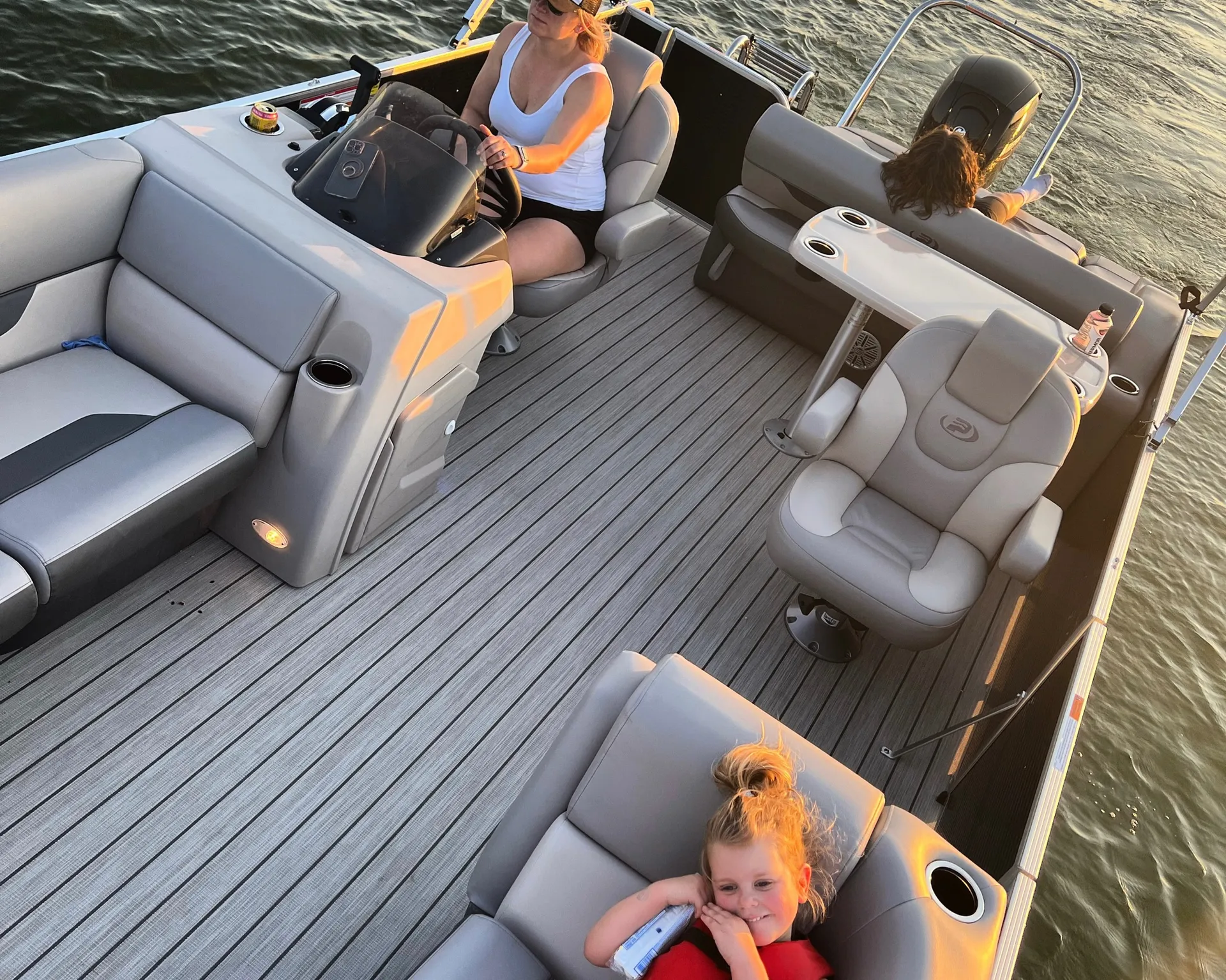 Dive into a Memorable Lake Escape with Envy Rentals