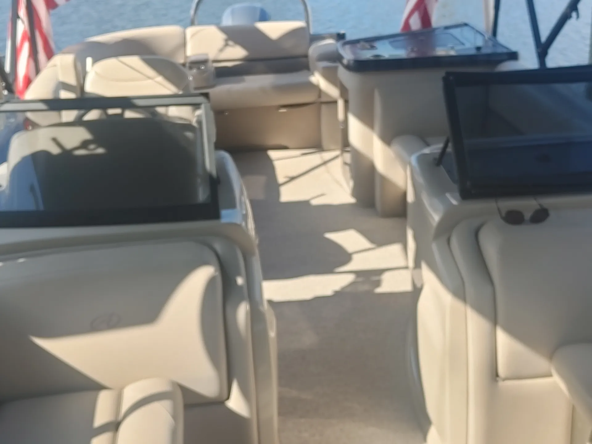 AVALON PONTOONS 24' LS in Port Richey, FL — photo 2