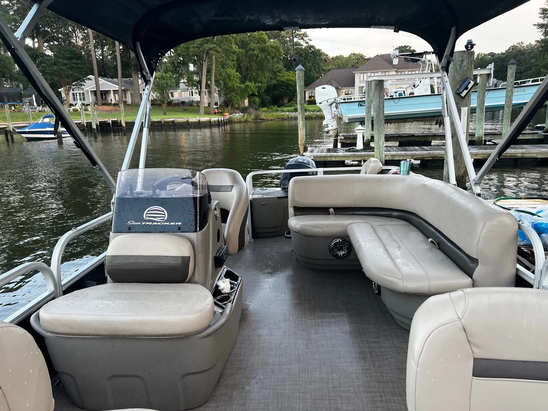 SUN TRACKER BASS BUGGY 18 DLX in Norfolk, VA — photo 4