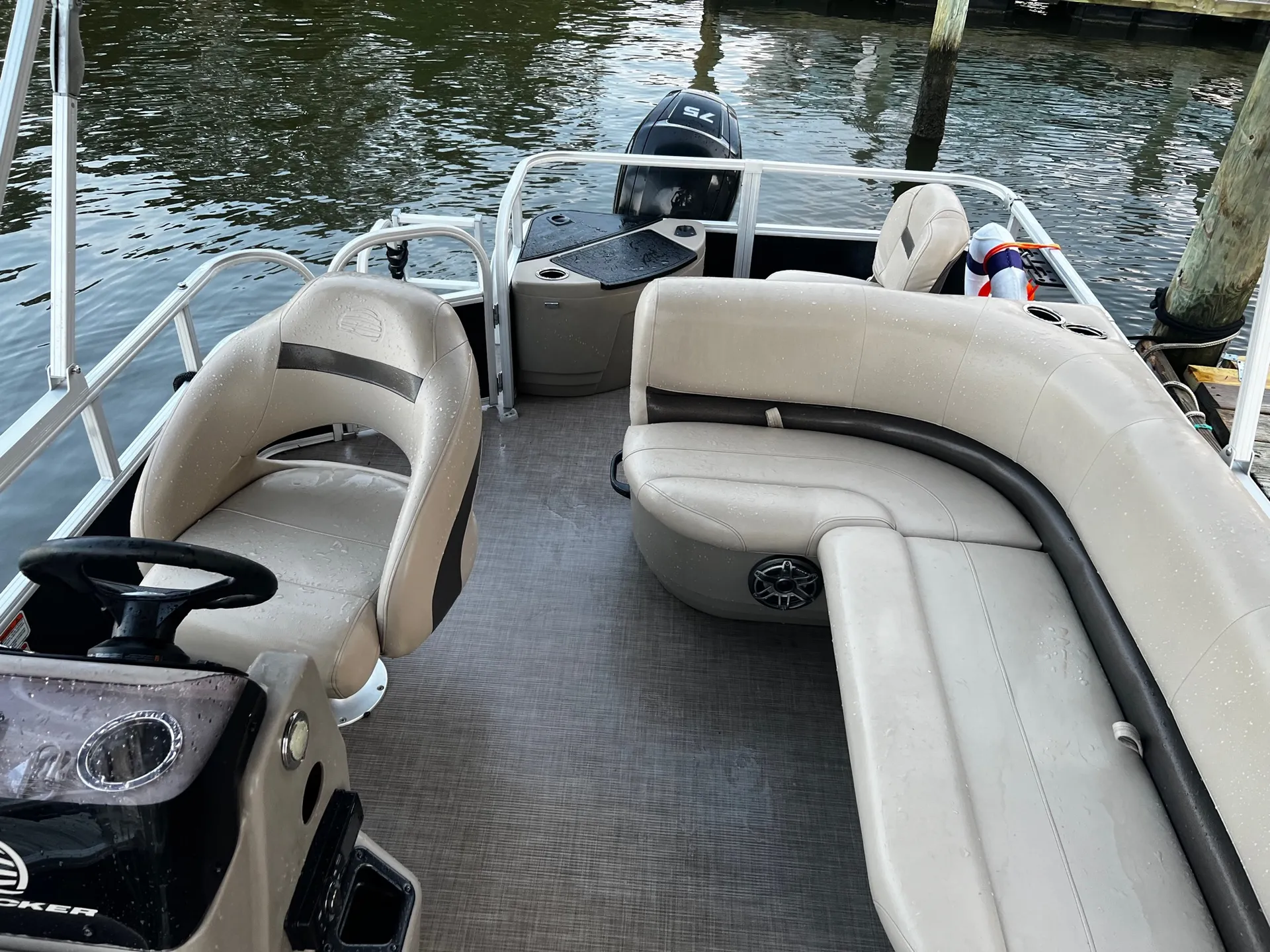 SUN TRACKER BASS BUGGY 18 DLX in Norfolk, VA — photo 6