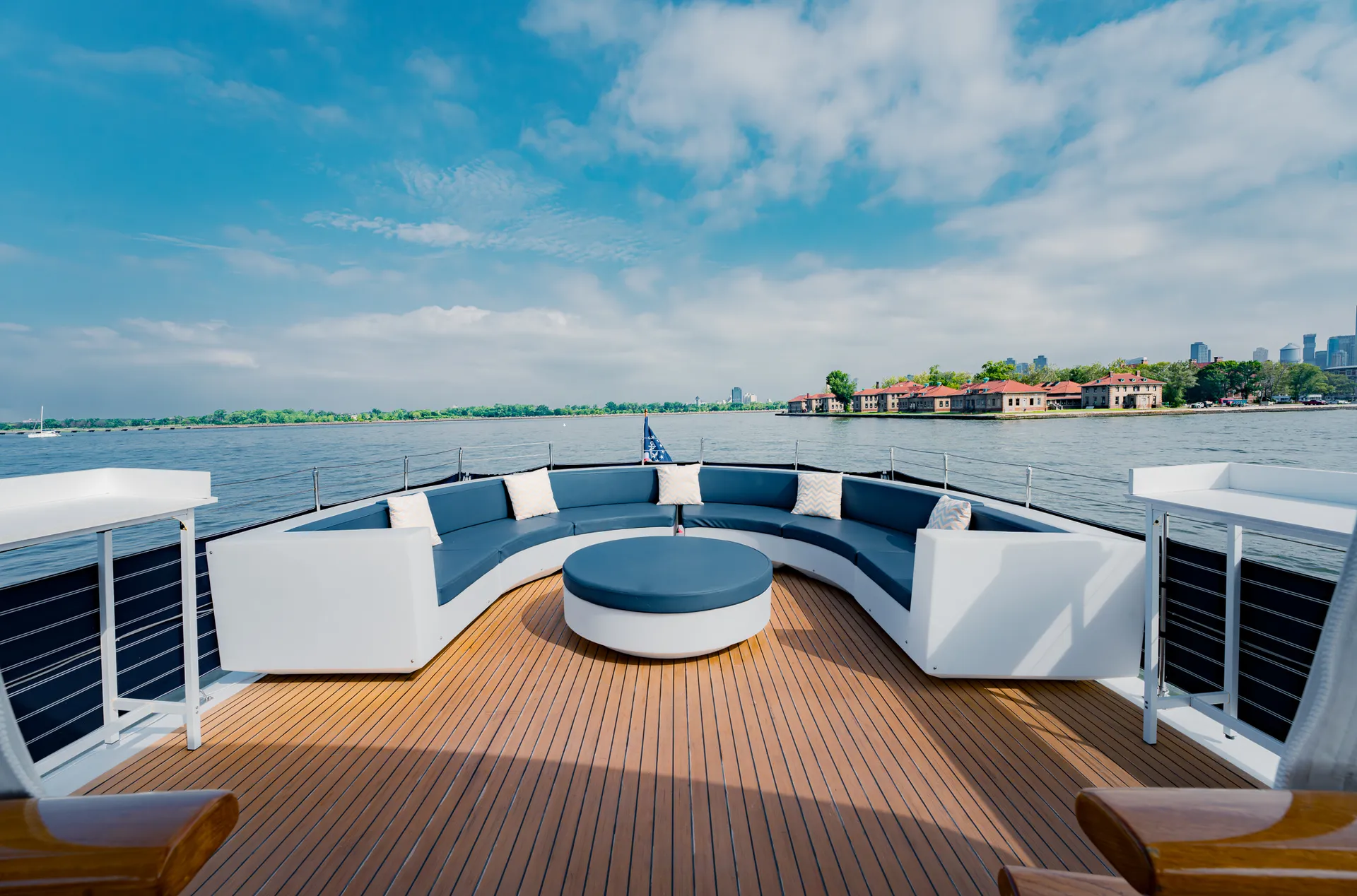 80ft Luxury Yacht "Juliette" in NYC/NJ area