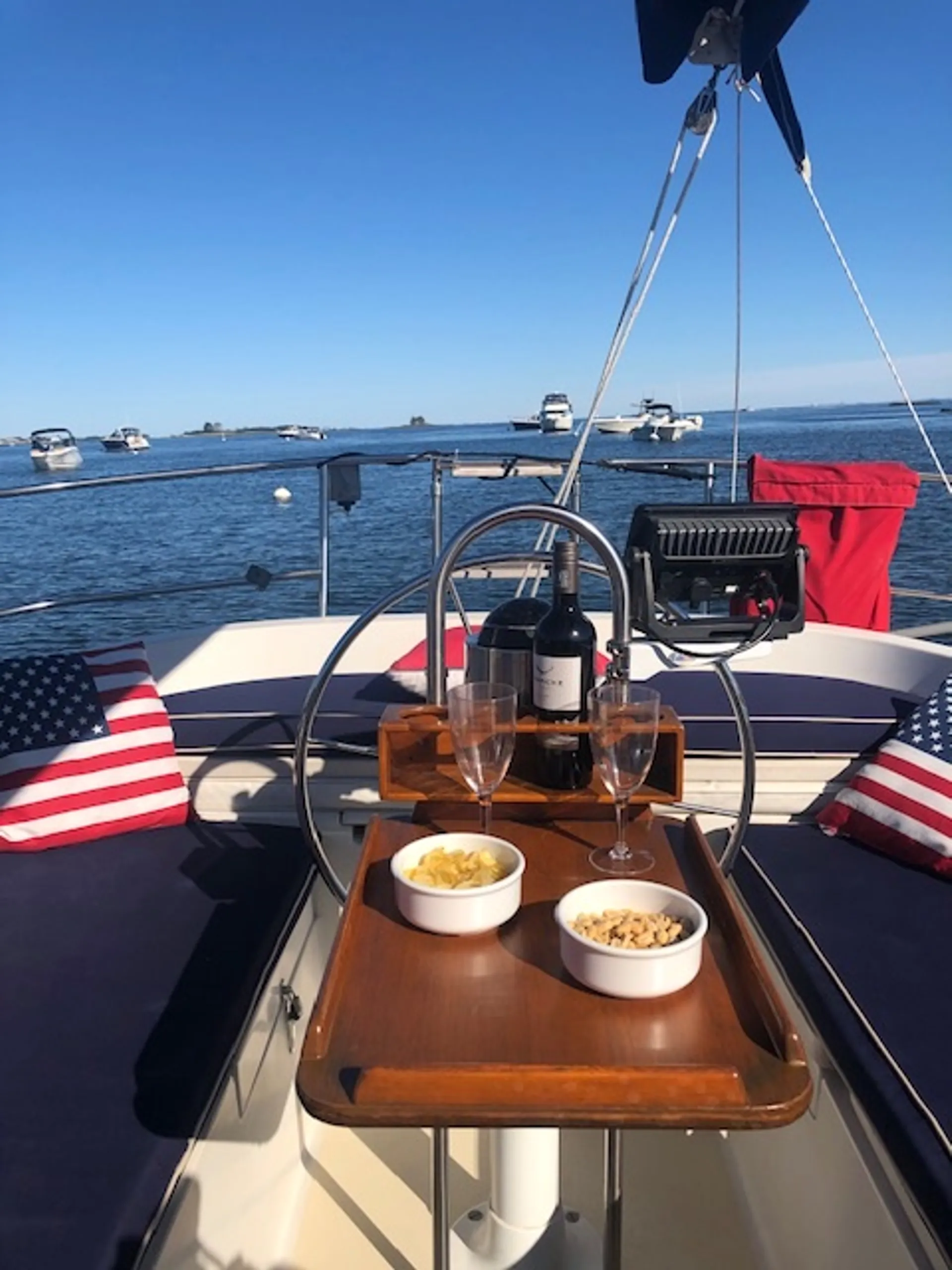 30' Nonsuch Classic for Sail in  Old Saybrook, CT!