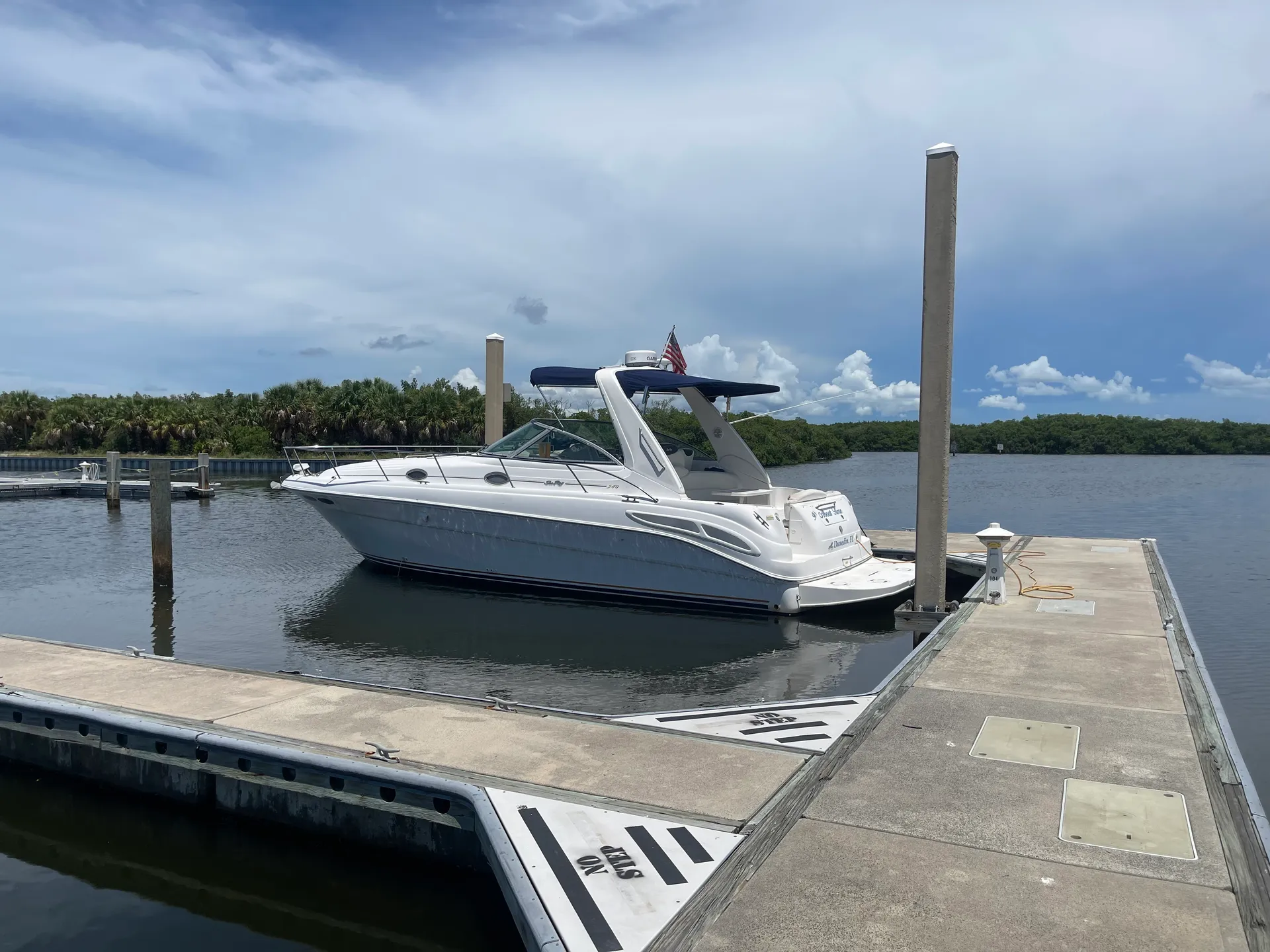 Sea Ray Sundancer 340