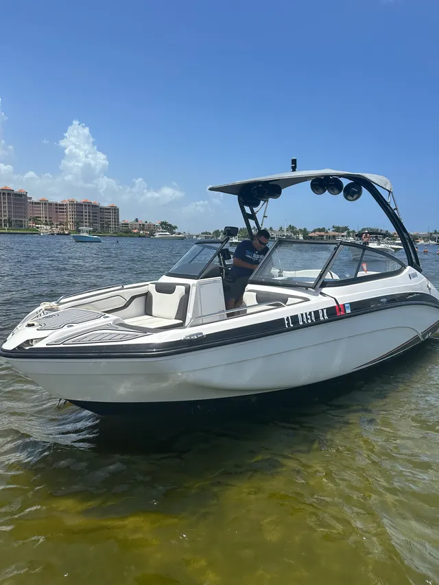 Rent a YAMAHA jet boat in Lighthouse Point, FL near me