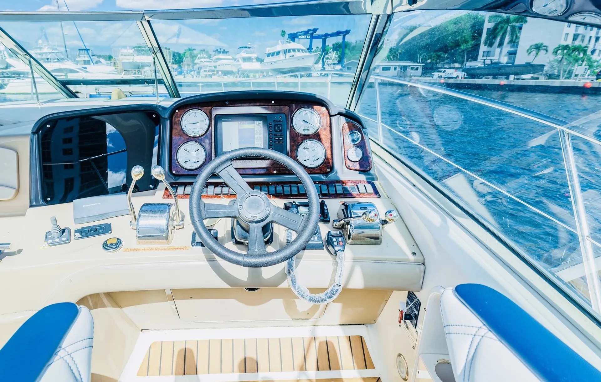 45' Sea Ray Great for Birthdays • Free Hour • Best Audio