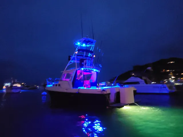 Rent a Albin Marine Inc. pilothouse in Marina del Rey, CA near me