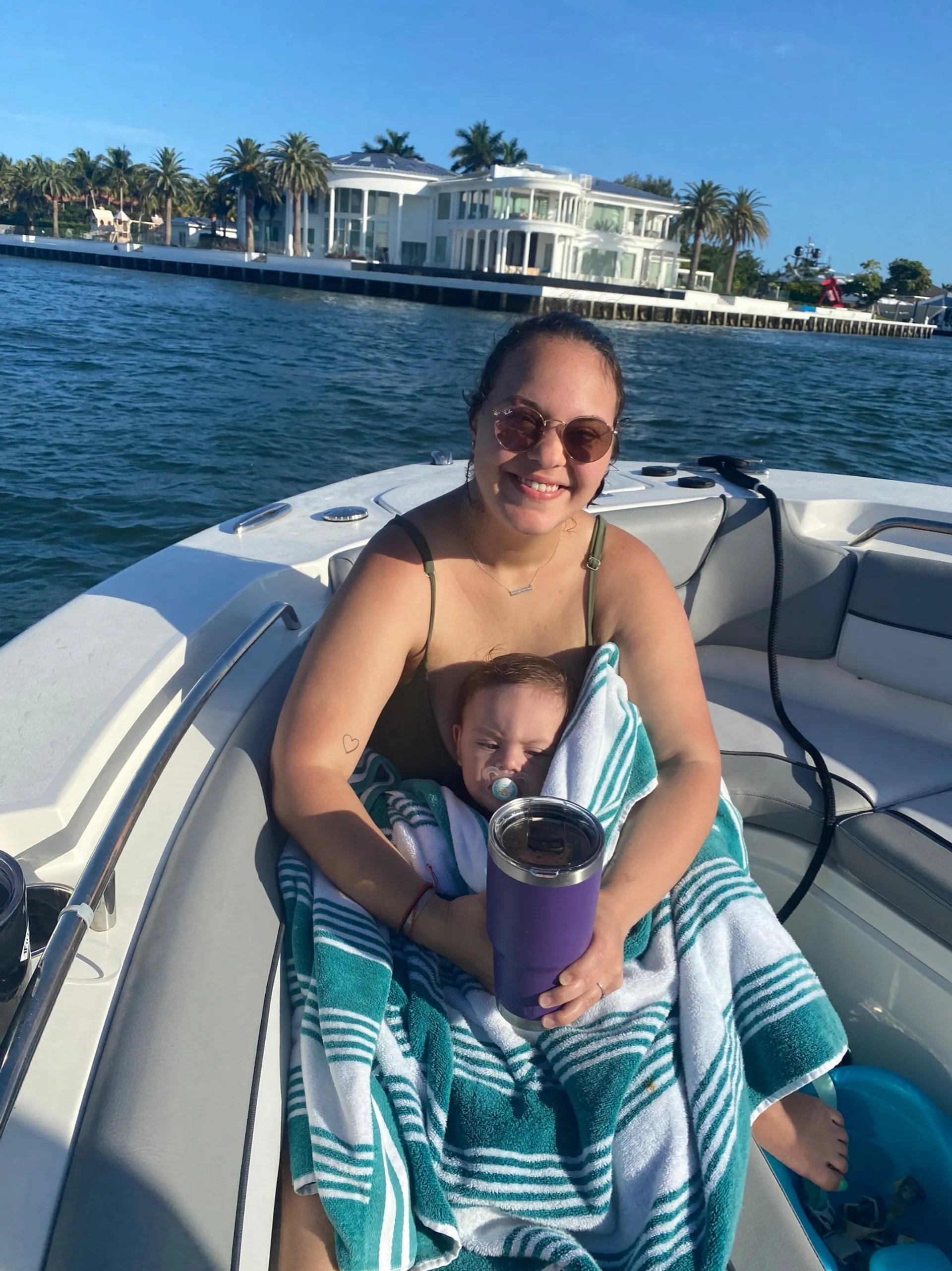 25-Foot Center Console Boat for Ultimate Maritime Adventures