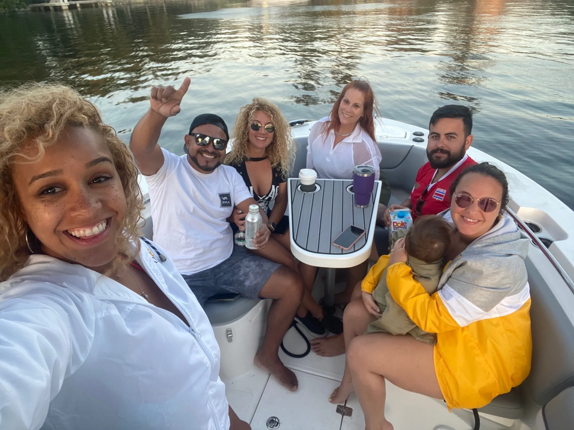 25-Foot Center Console Boat for Ultimate Maritime Adventures