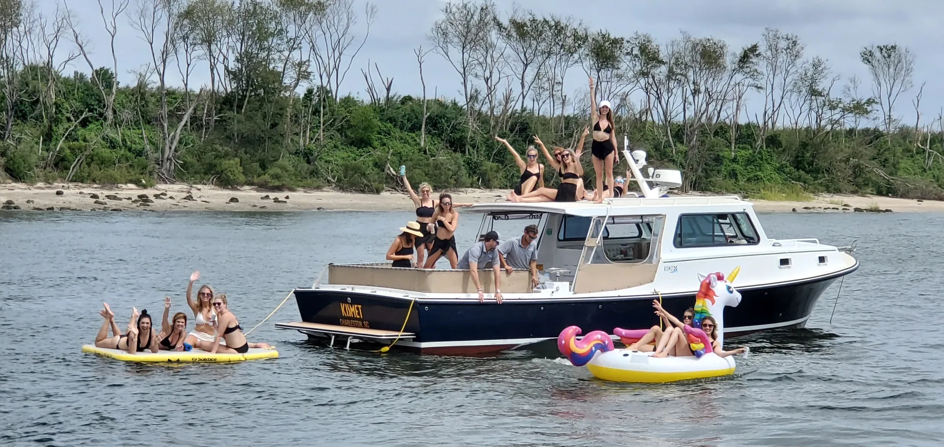 Private Picnic Party Boat up to 23 passengers